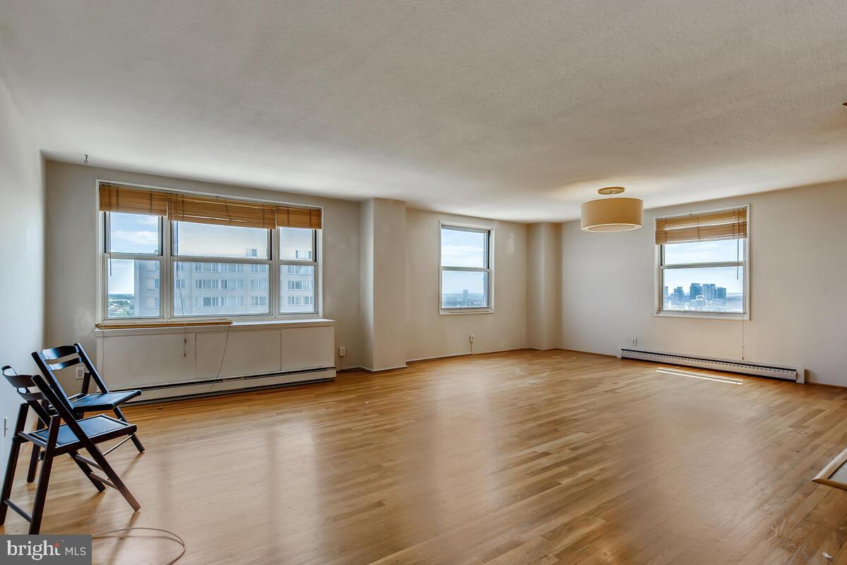 MOUNT VERNON PLACE HISTORIC DISTRICT - Residential Lease