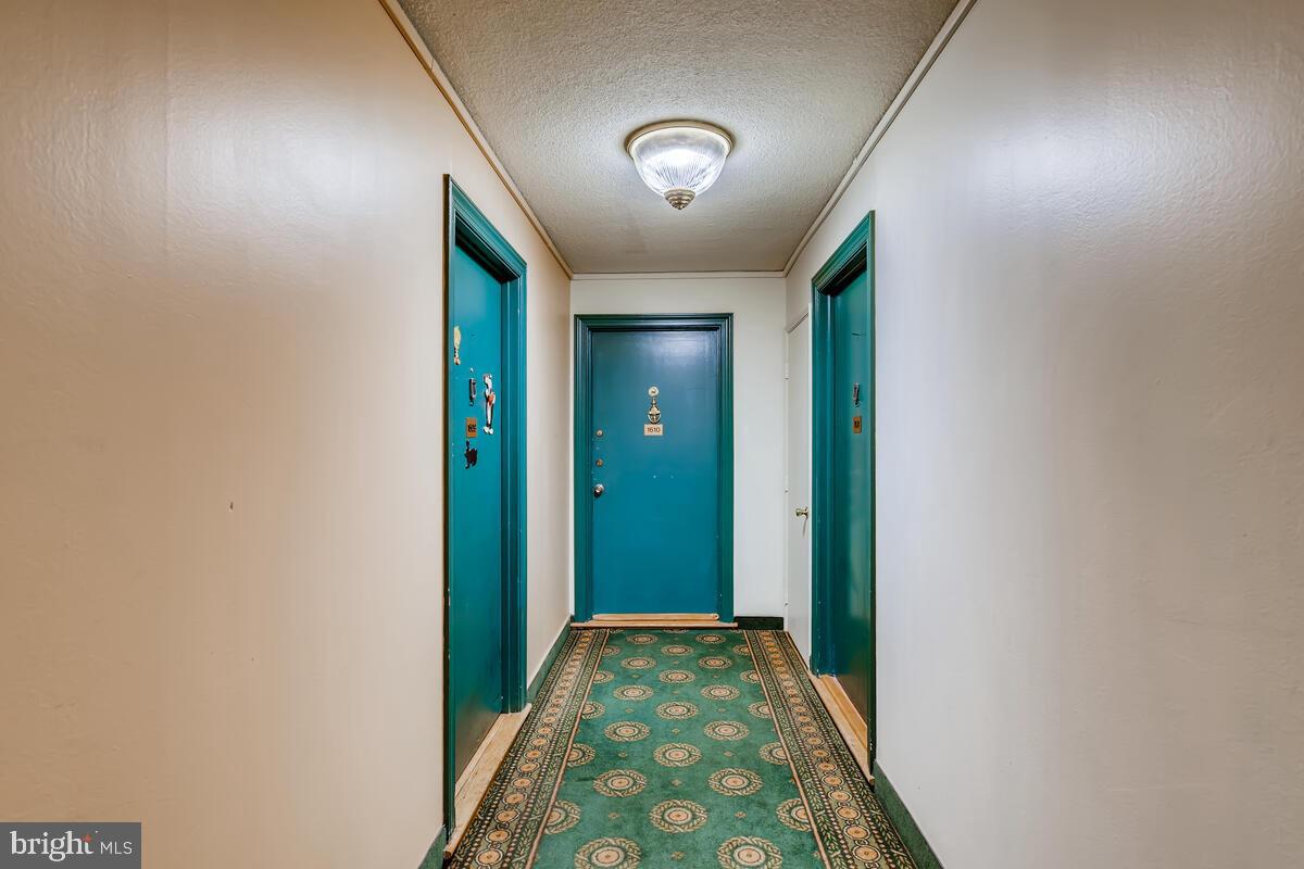 MOUNT VERNON PLACE HISTORIC DISTRICT - Residential Lease