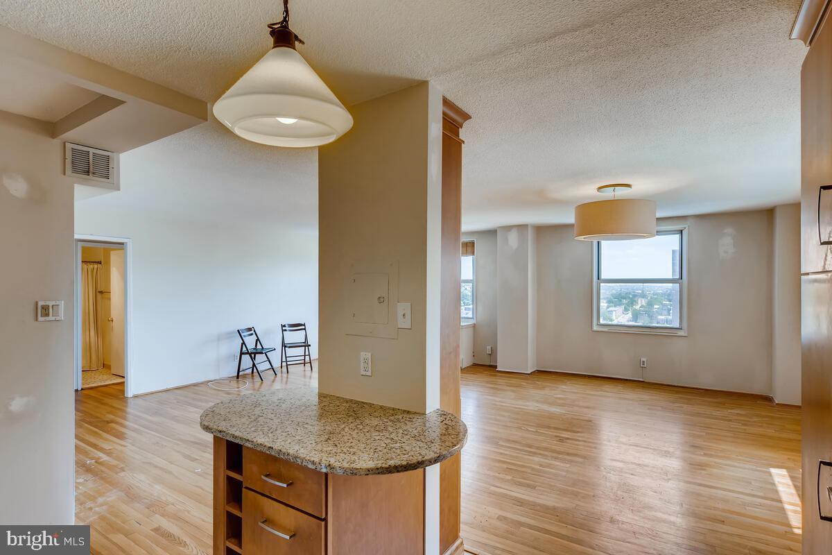 MOUNT VERNON PLACE HISTORIC DISTRICT - Residential Lease