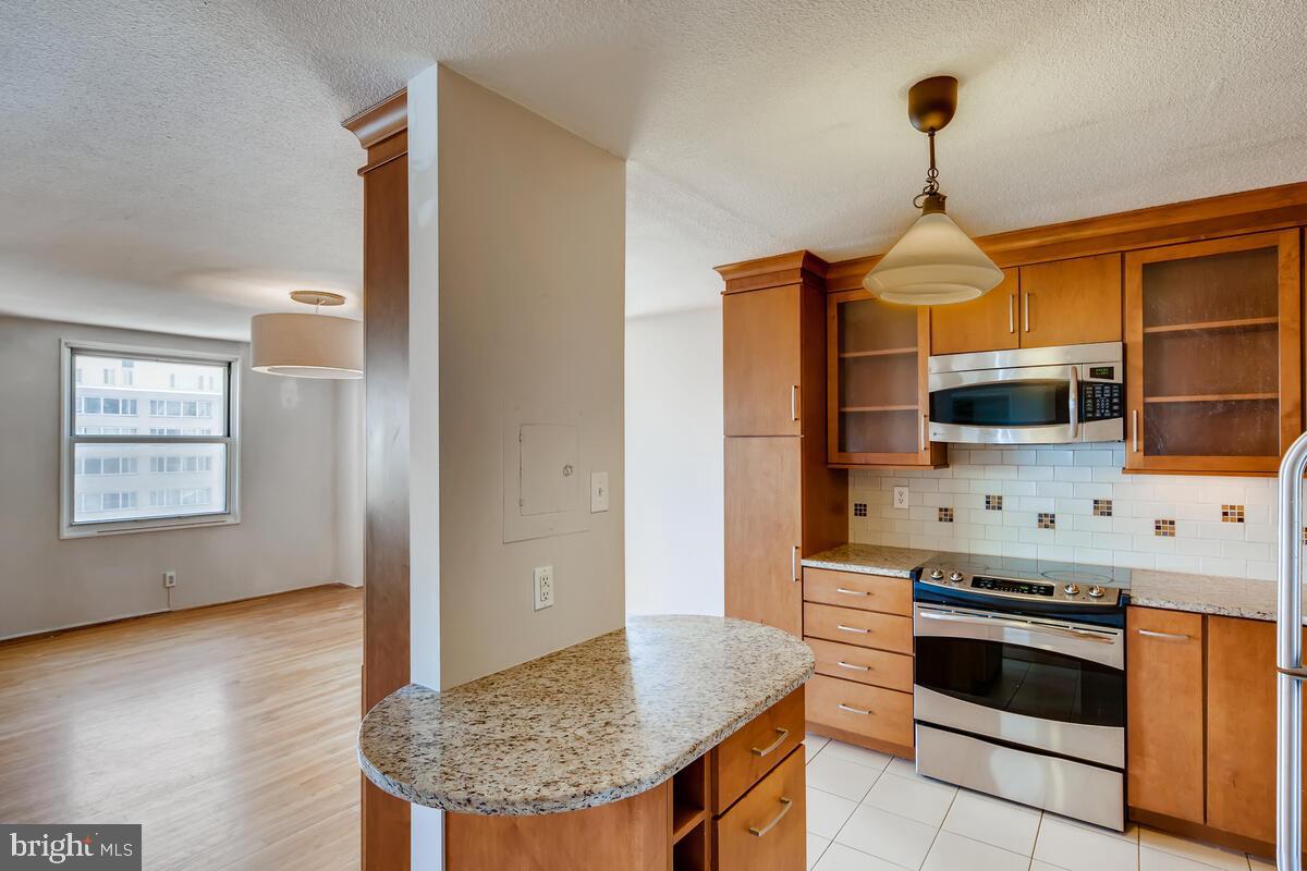 MOUNT VERNON PLACE HISTORIC DISTRICT - Residential Lease