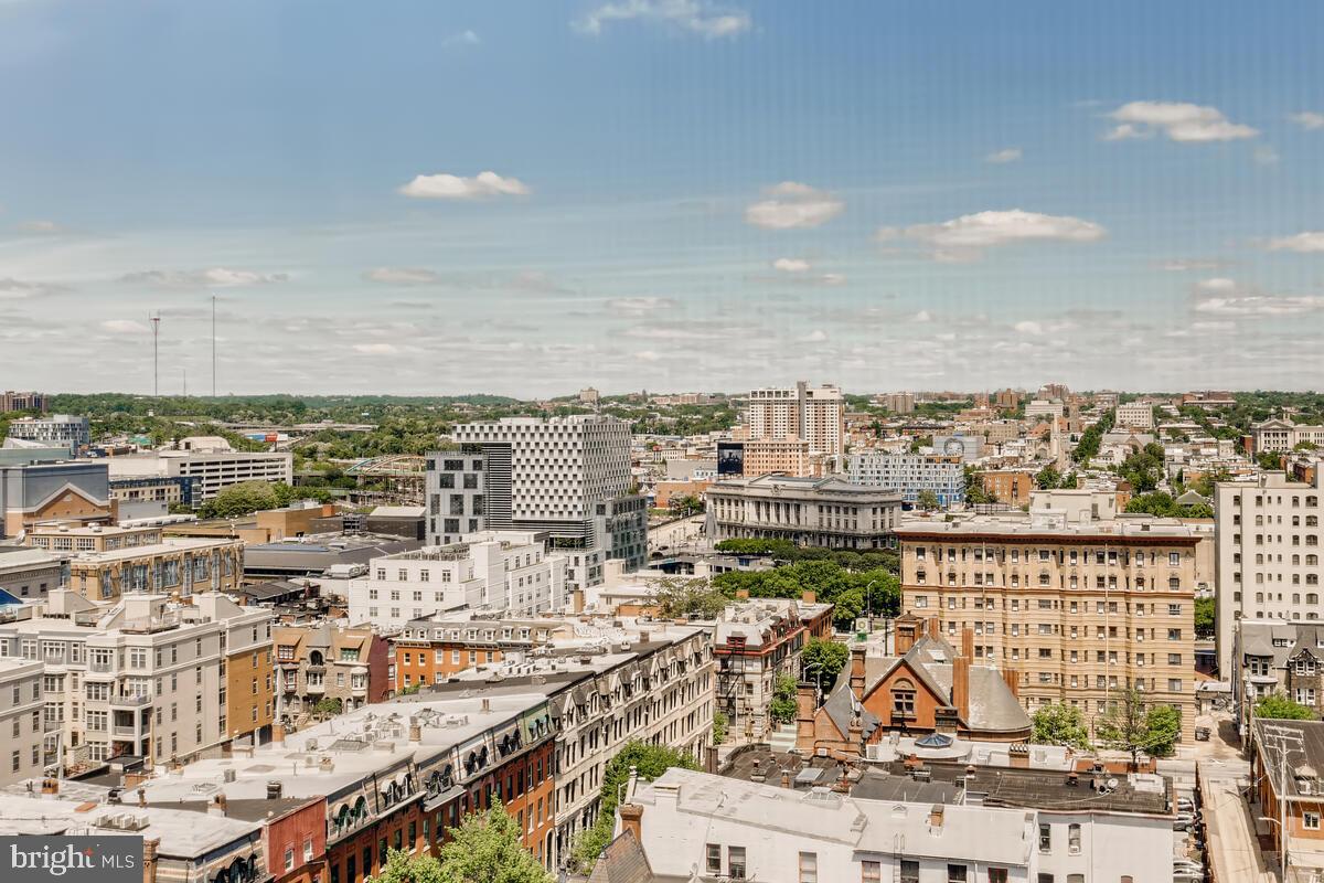 MOUNT VERNON PLACE HISTORIC DISTRICT - Residential Lease