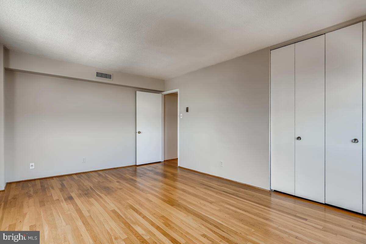 MOUNT VERNON PLACE HISTORIC DISTRICT - Residential Lease