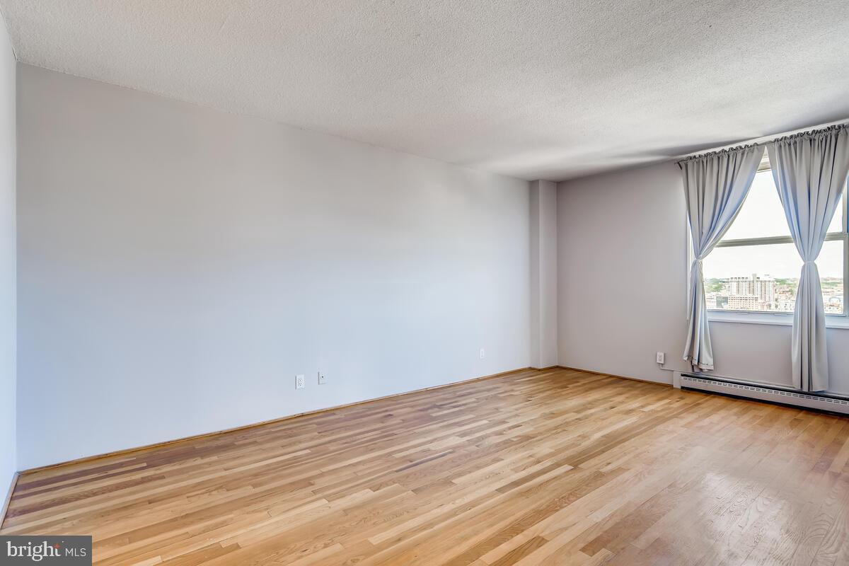 MOUNT VERNON PLACE HISTORIC DISTRICT - Residential Lease