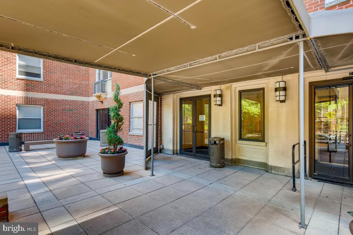 MOUNT VERNON PLACE HISTORIC DISTRICT - Residential Lease