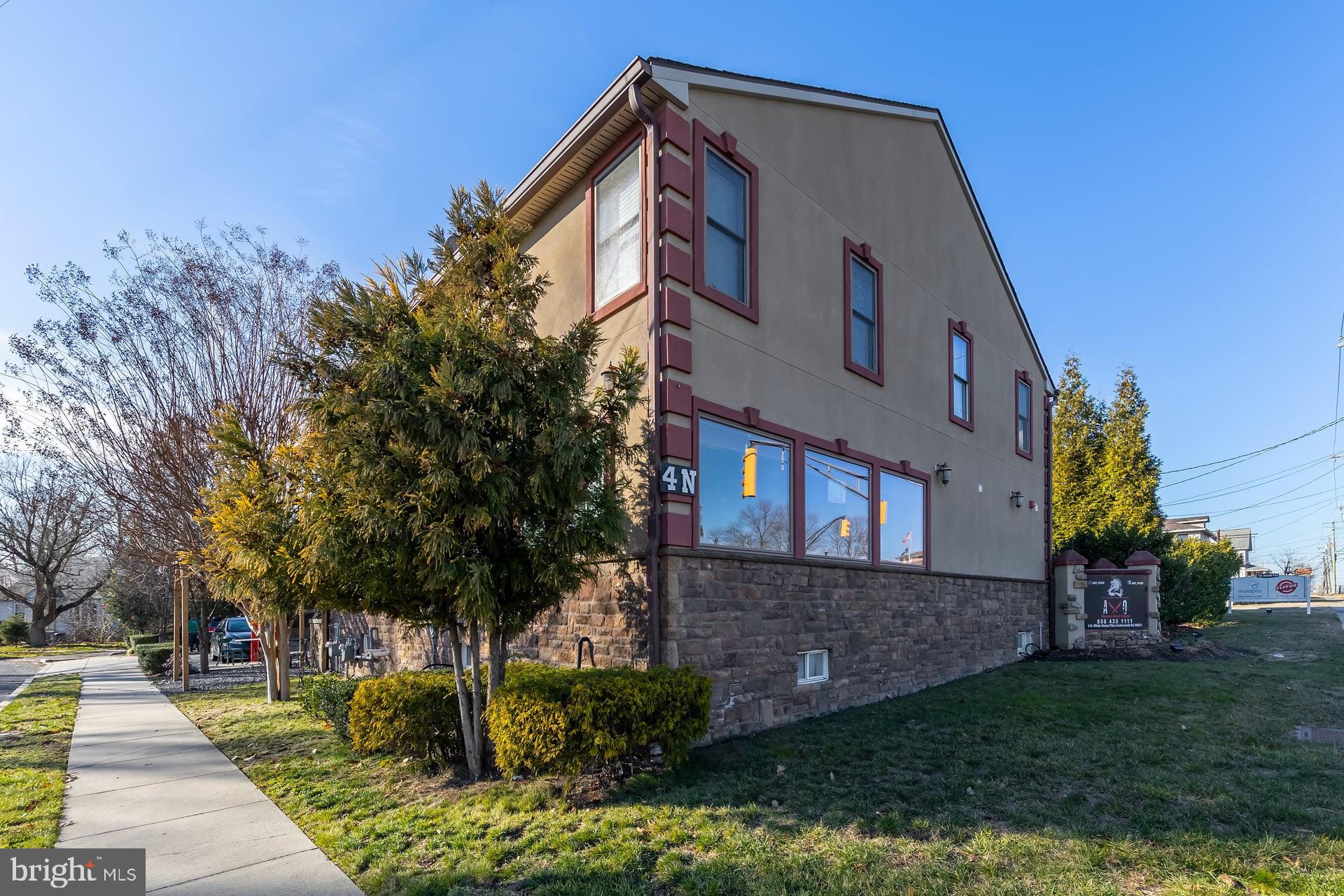 4 N WHITE HORSE PIKE N