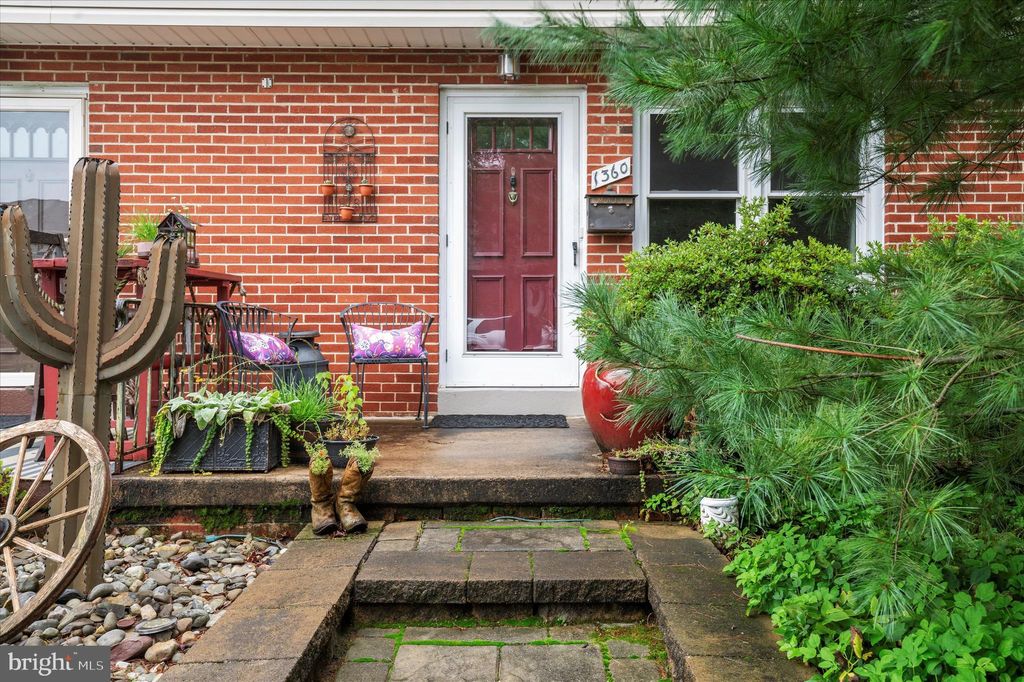 Photo of 1360 CALVERT LN, LANCASTER, PA 17603 (MLS # PALA2041442)