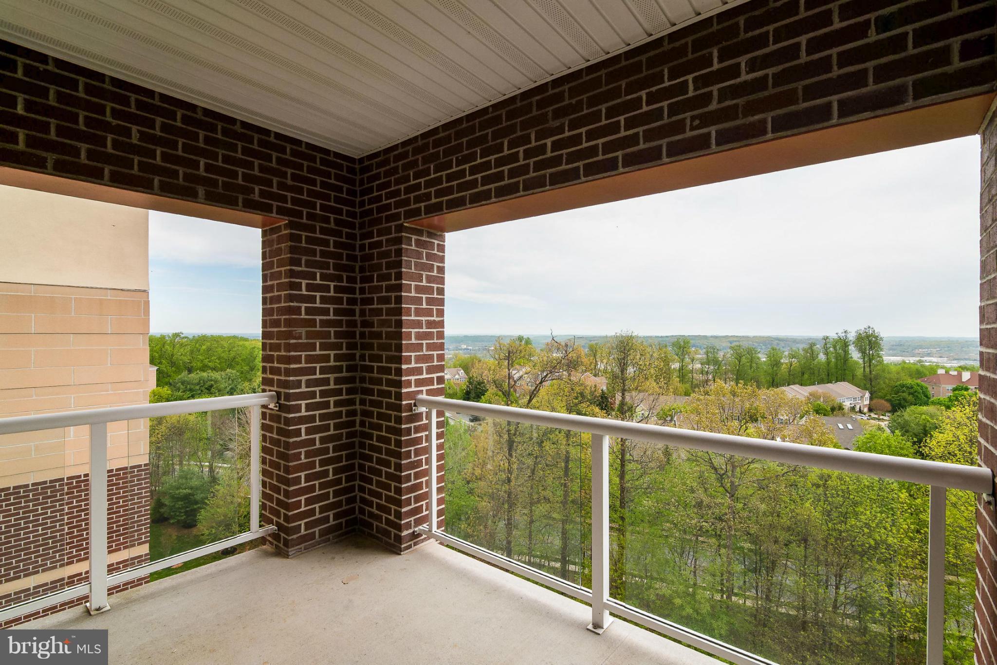 ROUNDWOOD RIDGE - Residential