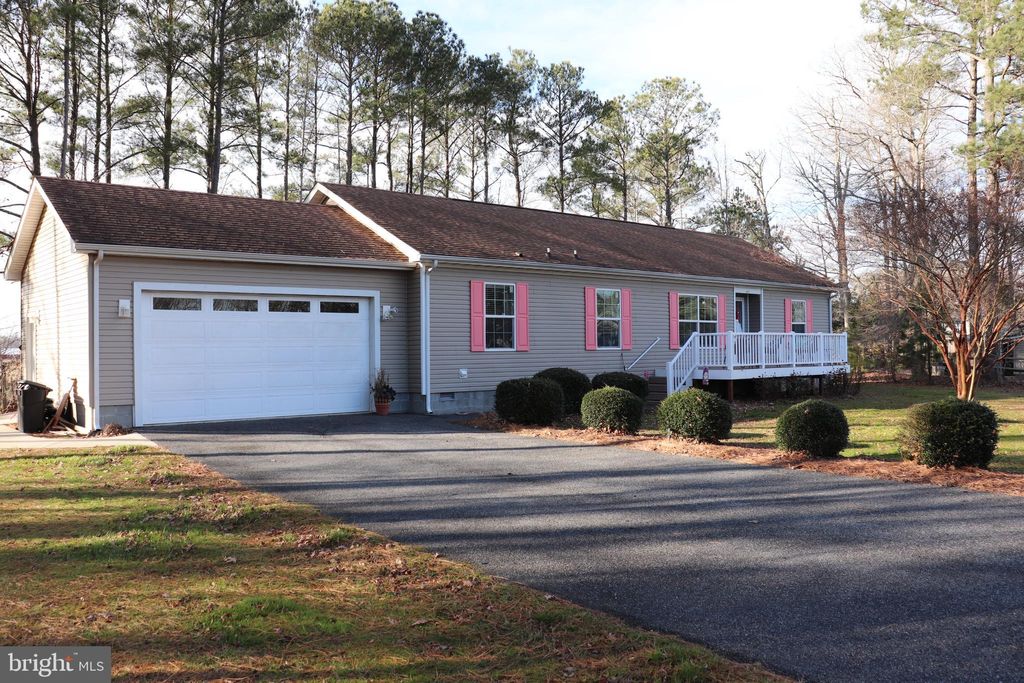 Photo of 37602 Fenwick Circle, SELBYVILLE, DE 19975 (MLS # DESU2101812)