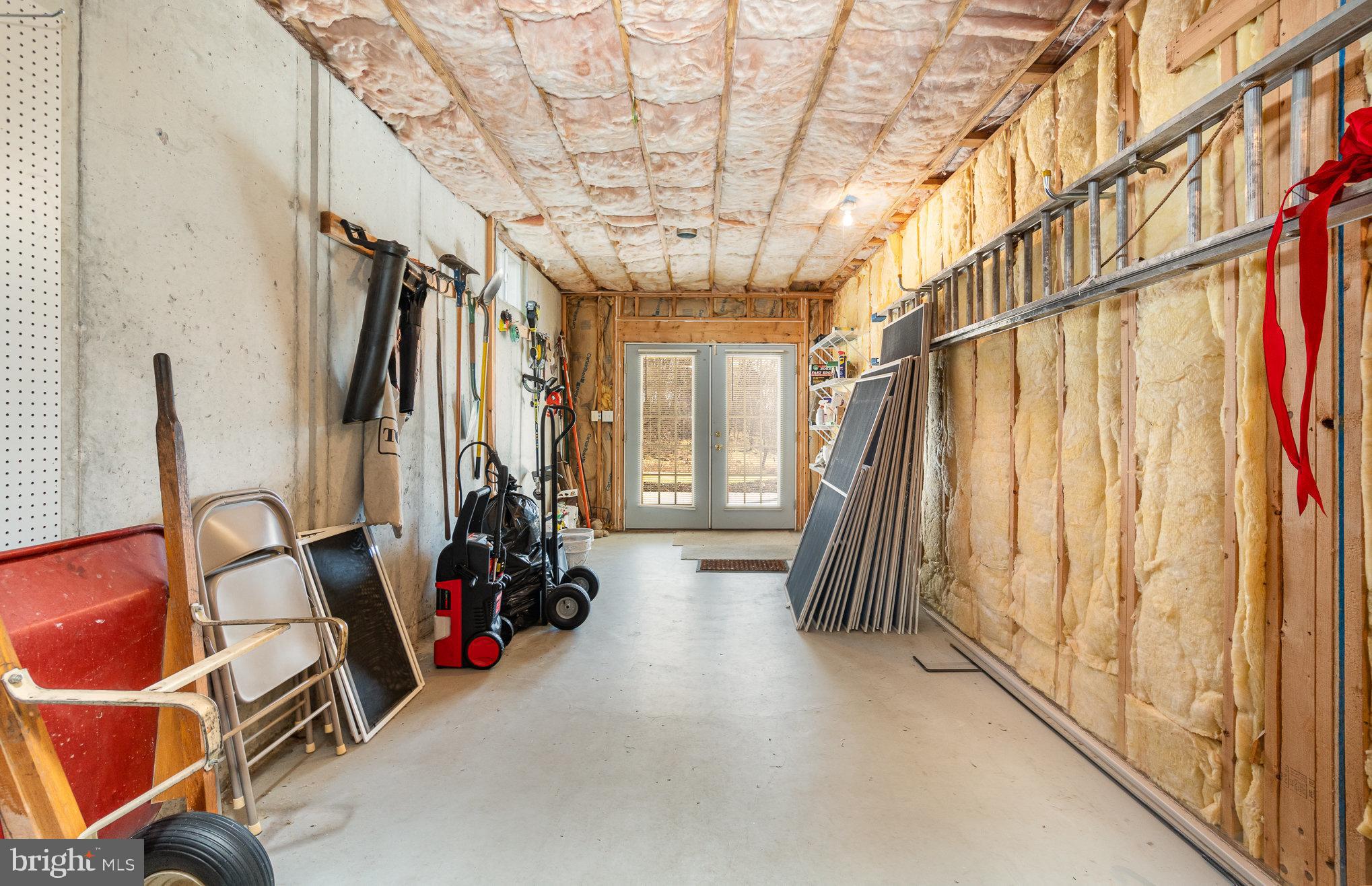 WITNEY RIDGE - Residential