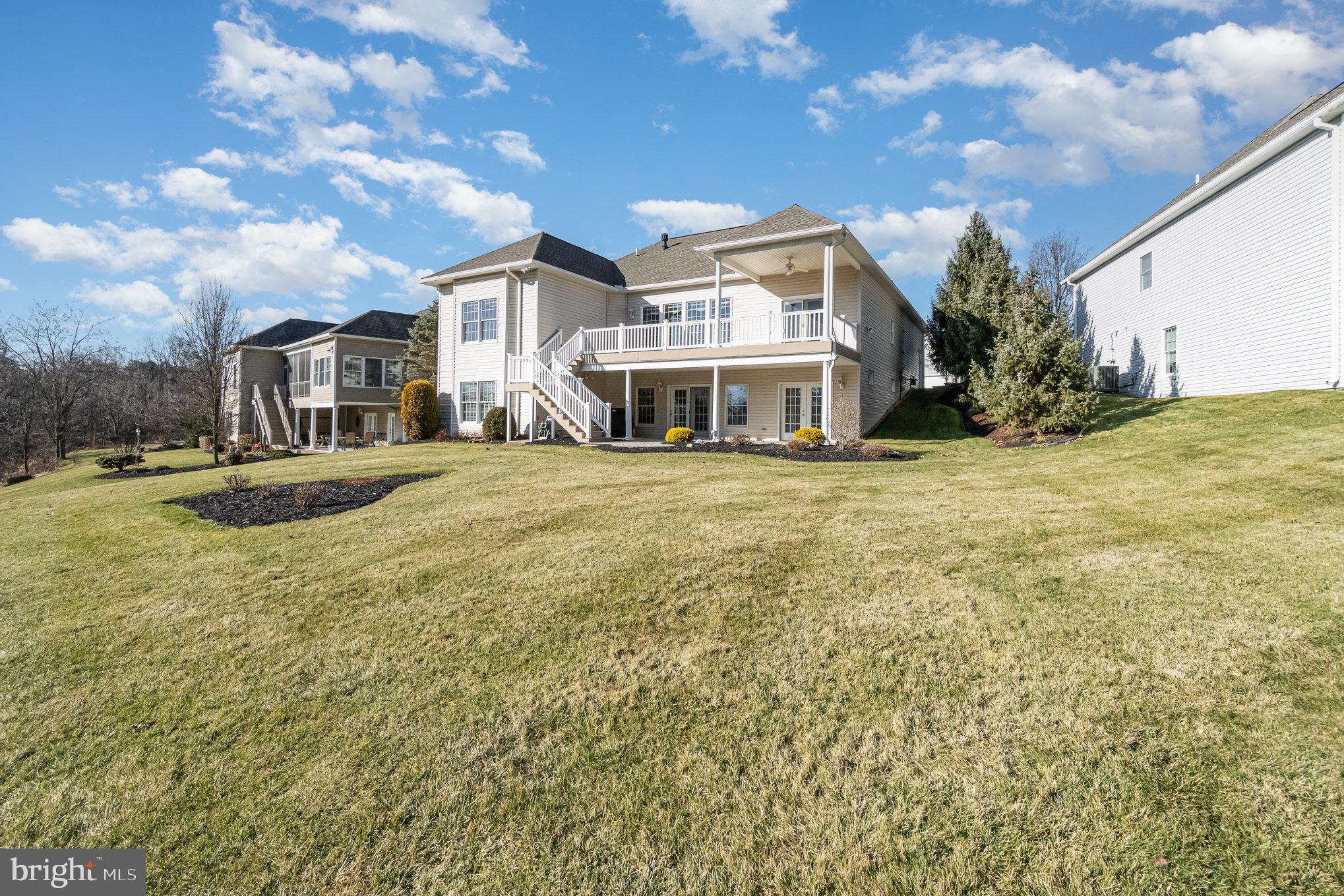 WITNEY RIDGE - Residential