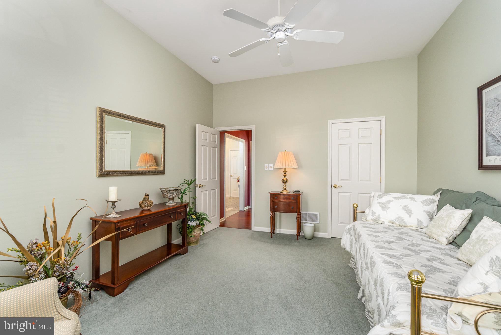 WITNEY RIDGE - Residential