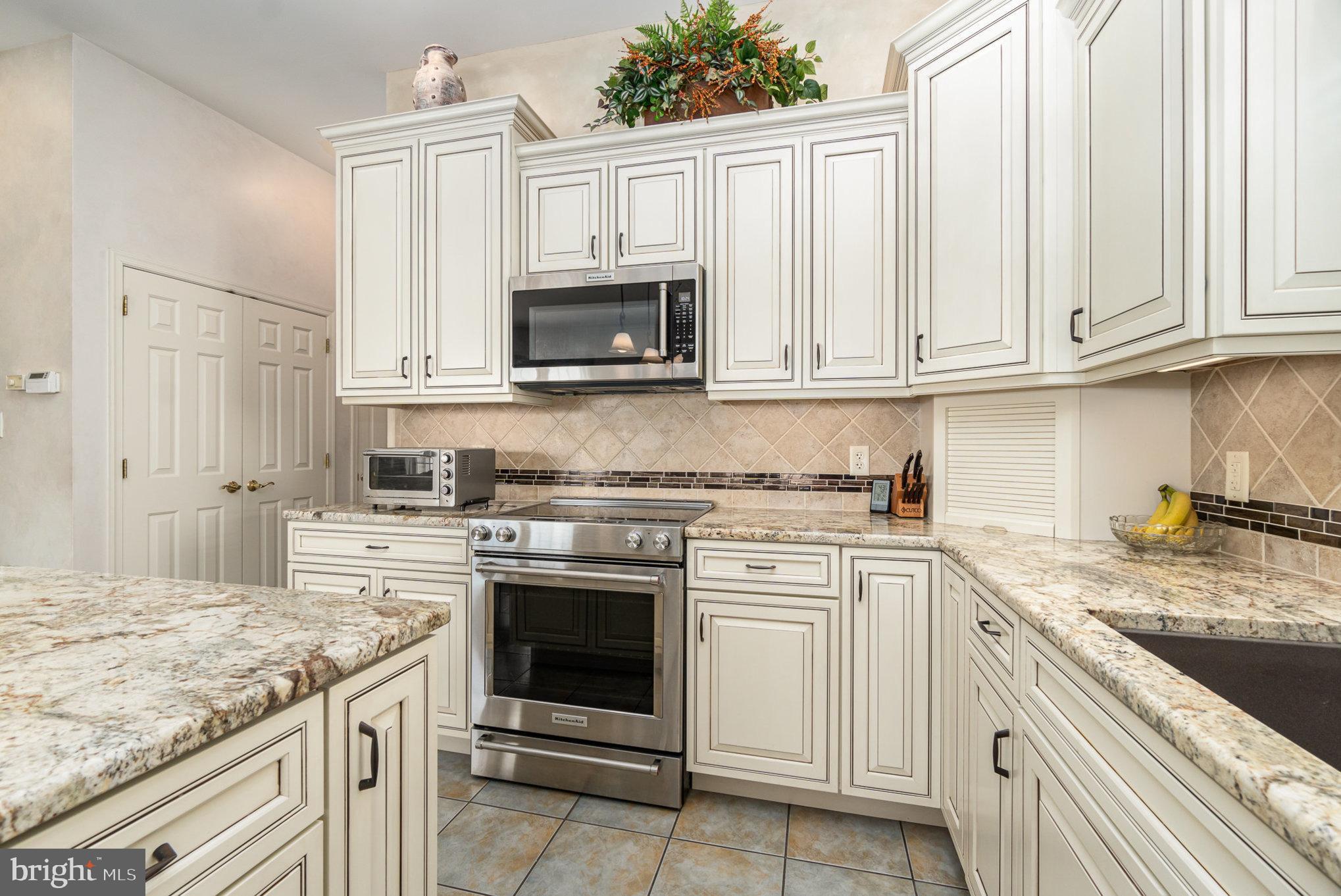 WITNEY RIDGE - Residential