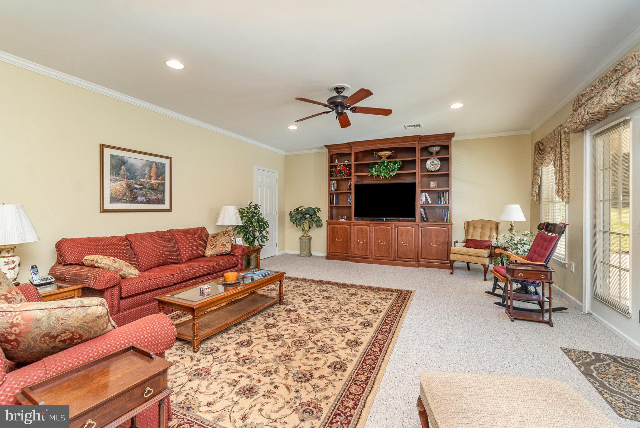 WITNEY RIDGE - Residential