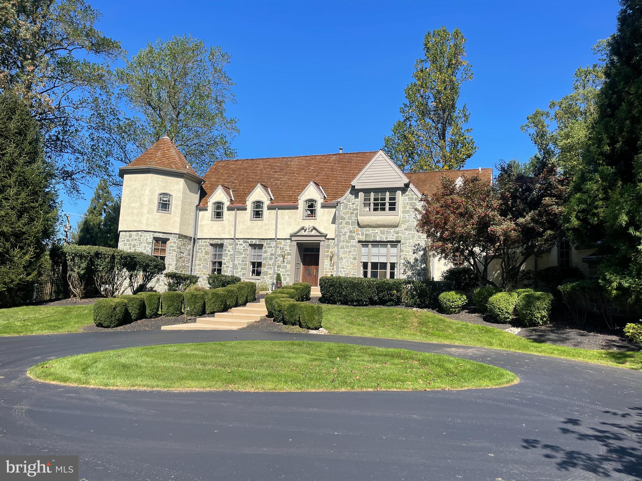 SPRINGTON POINTE - Residential
