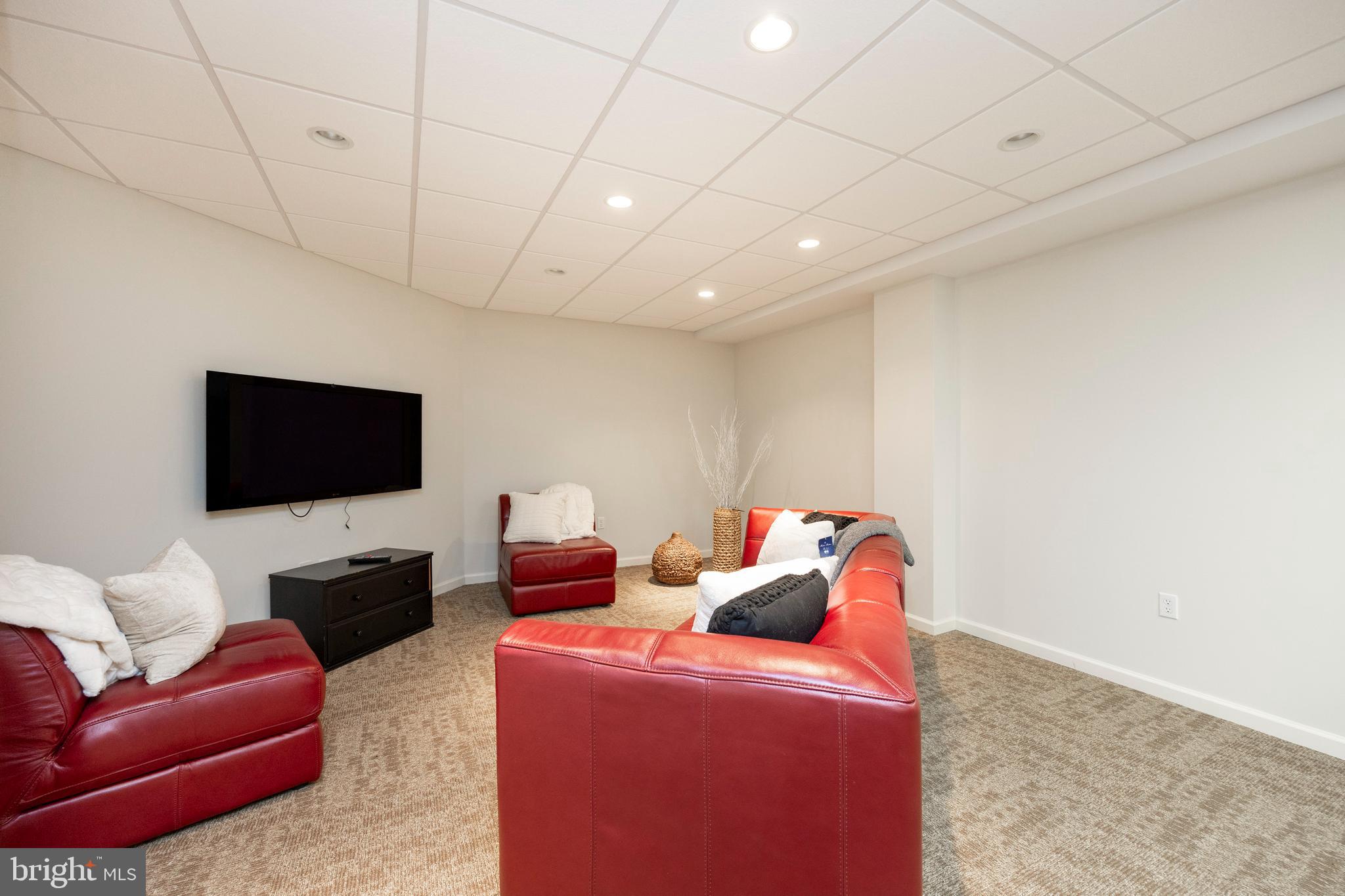 SPRINGTON POINTE - Residential