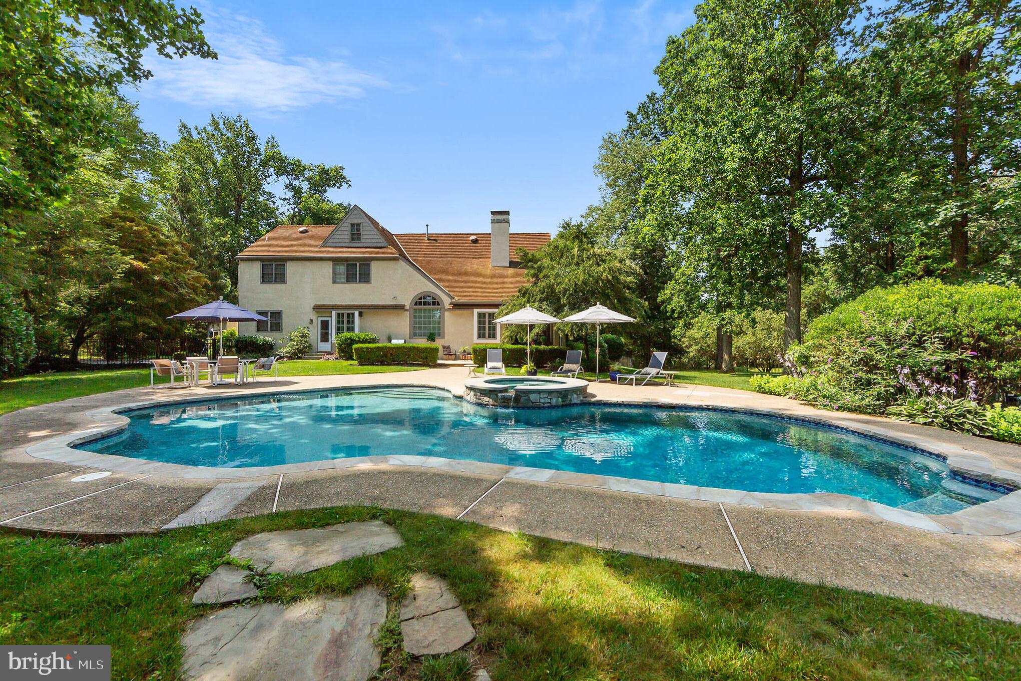 SPRINGTON POINTE - Residential