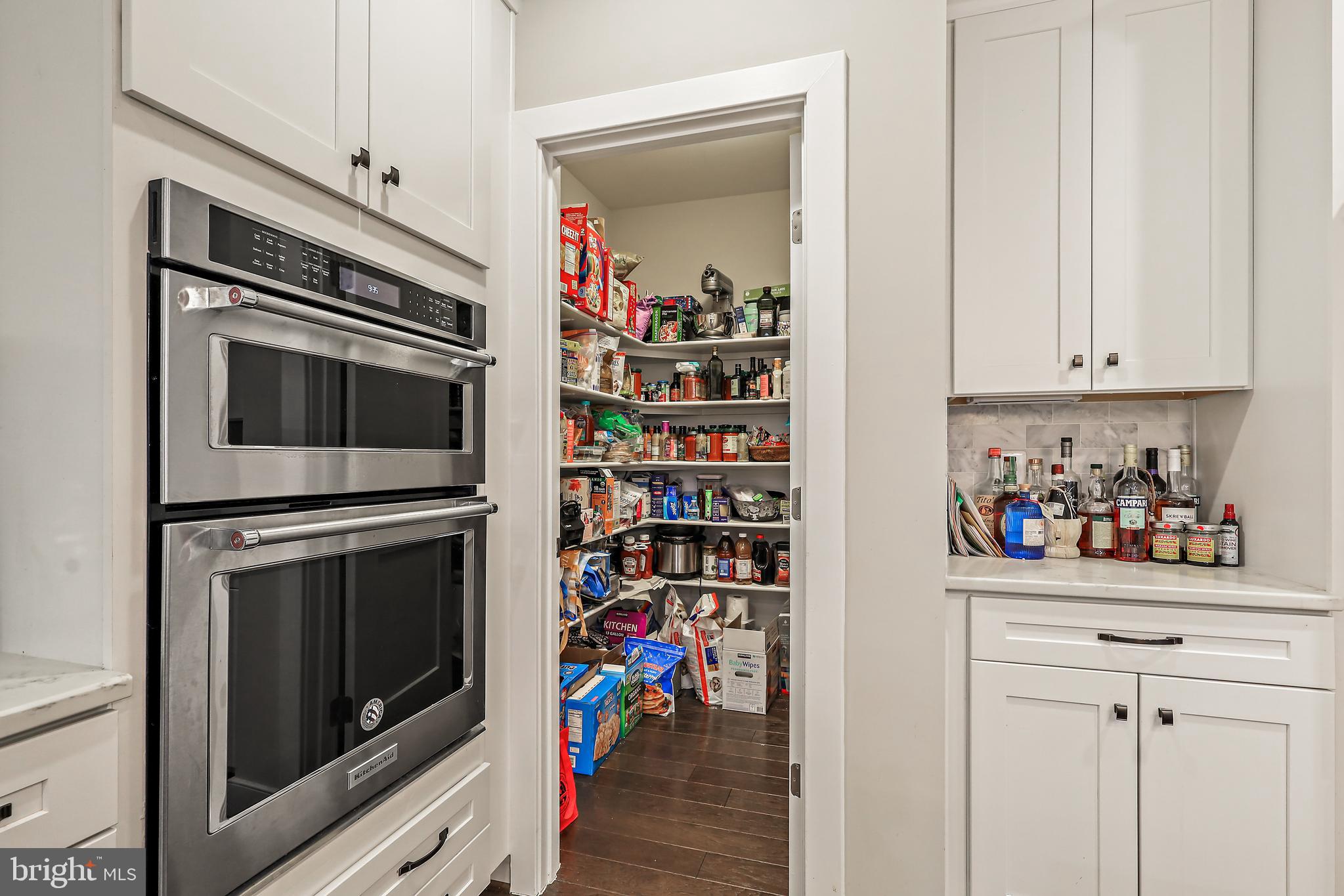 WAYNEWOOD - Residential Lease