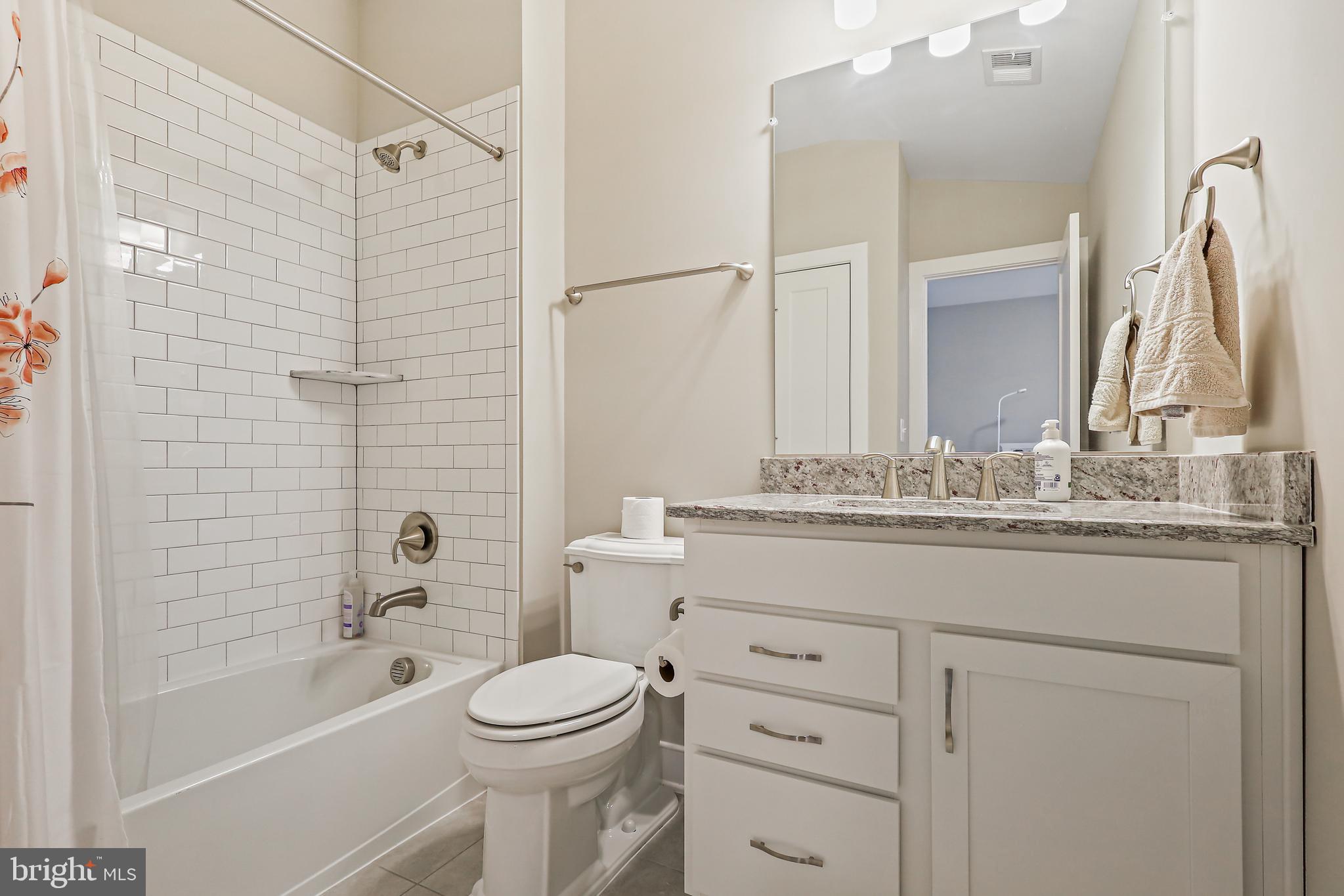 WAYNEWOOD - Residential Lease