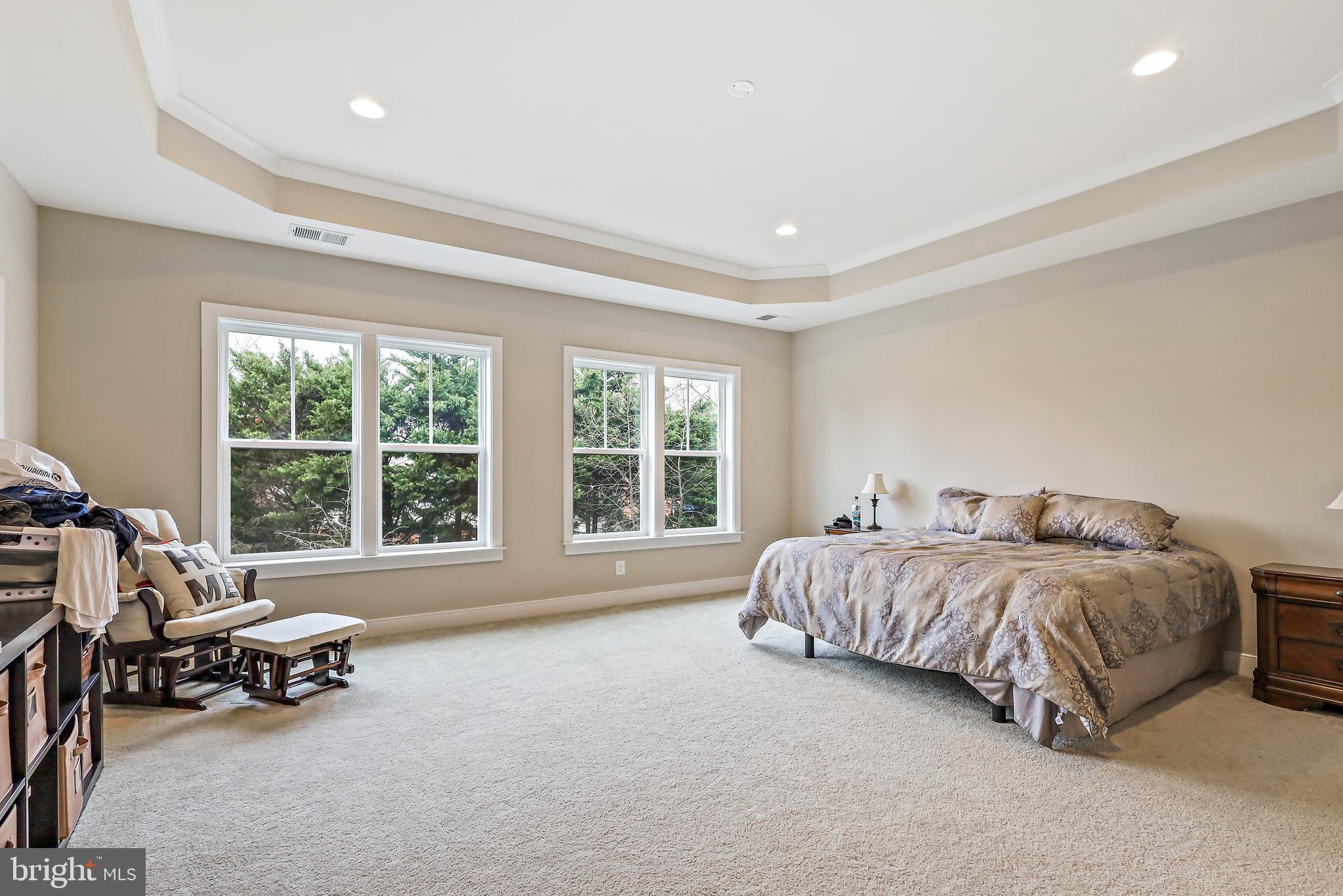 WAYNEWOOD - Residential Lease