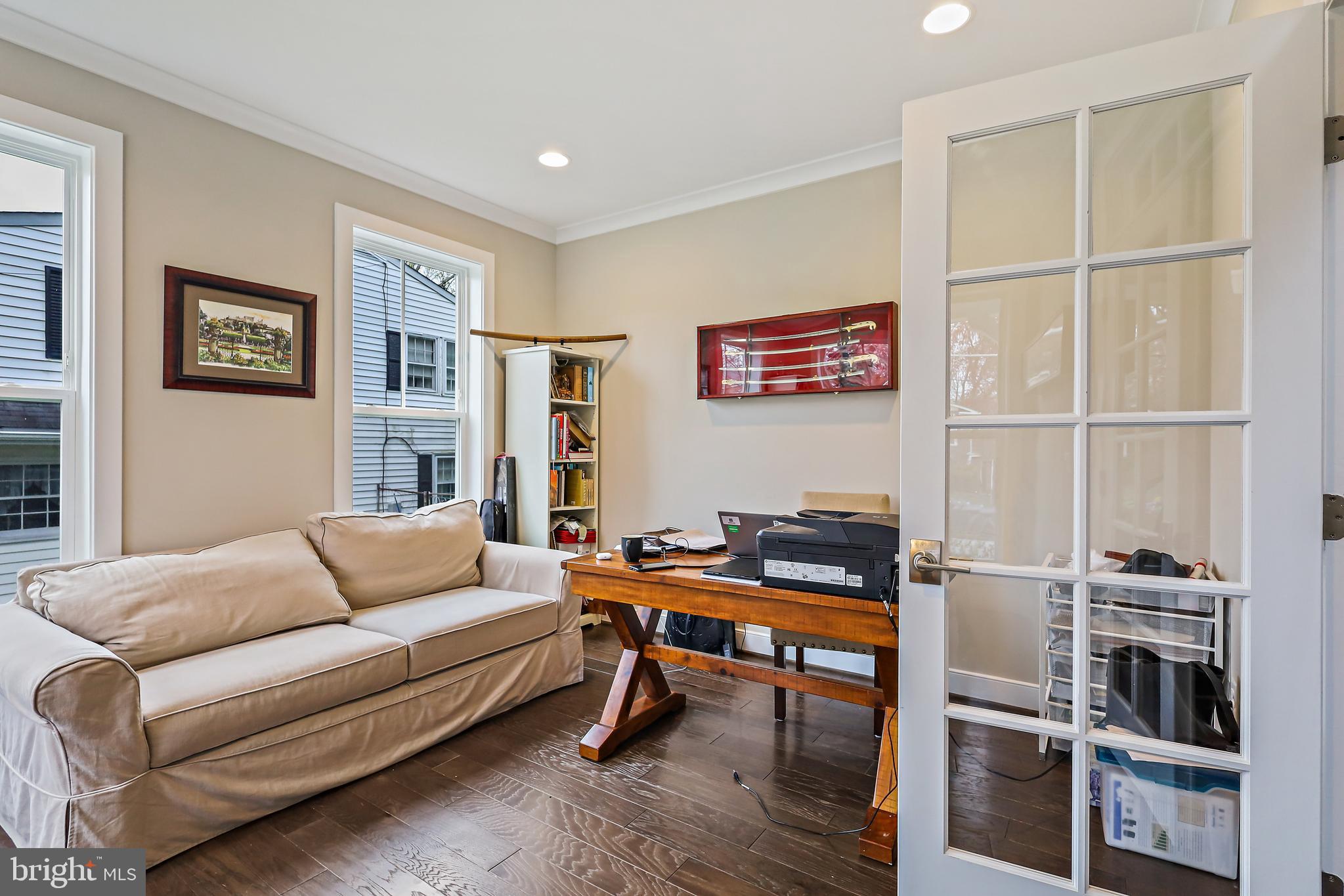 WAYNEWOOD - Residential Lease