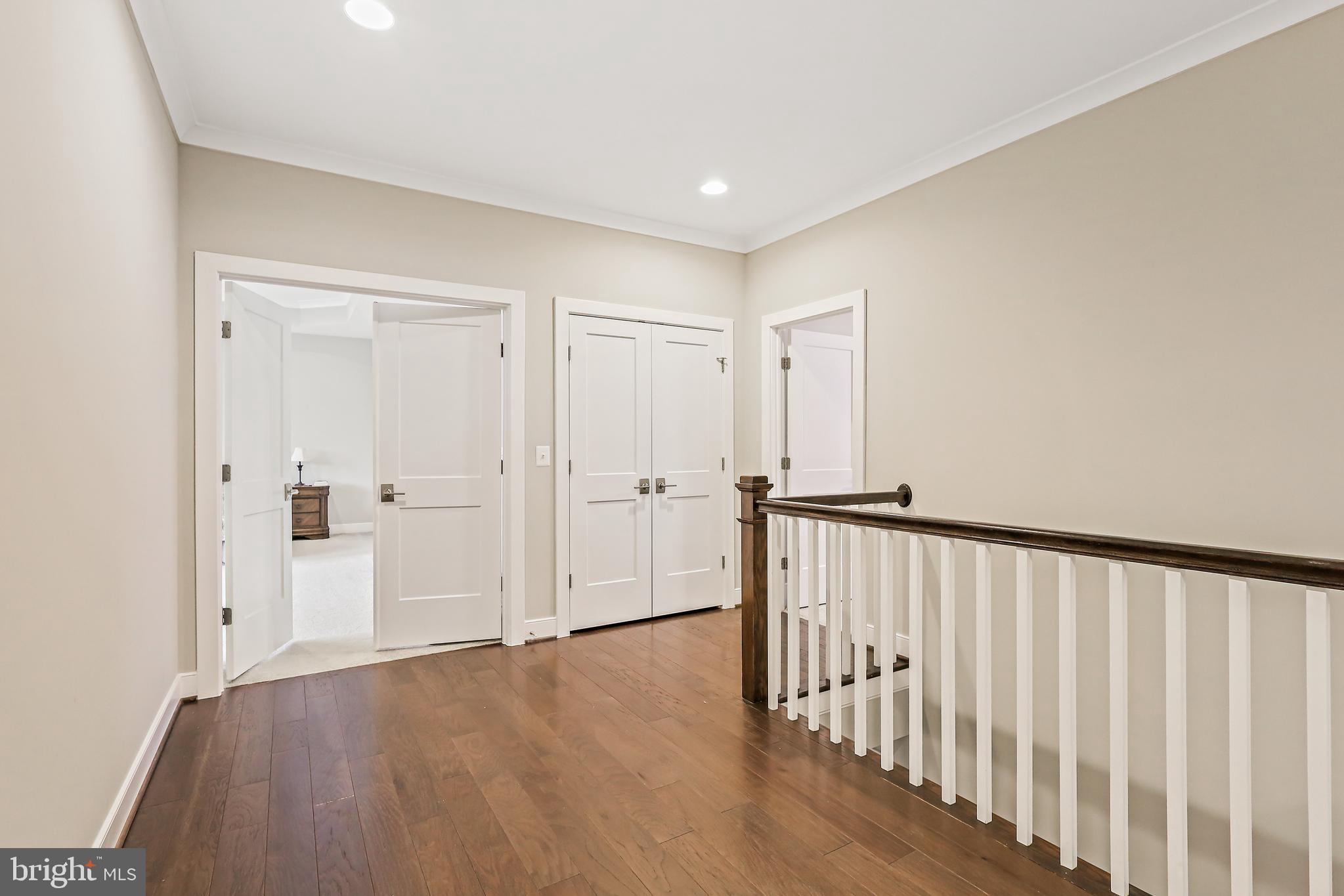 WAYNEWOOD - Residential Lease