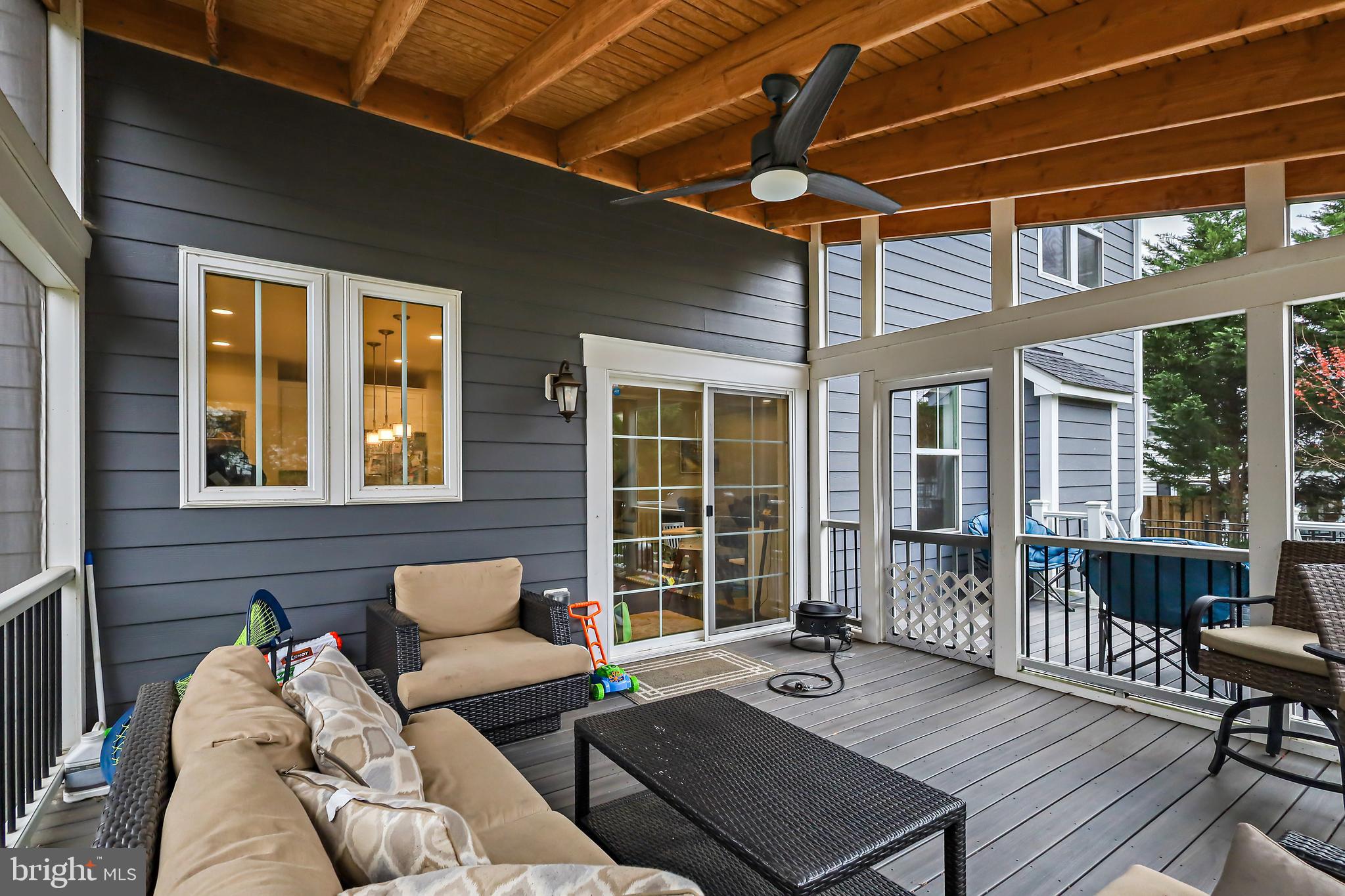 WAYNEWOOD - Residential Lease