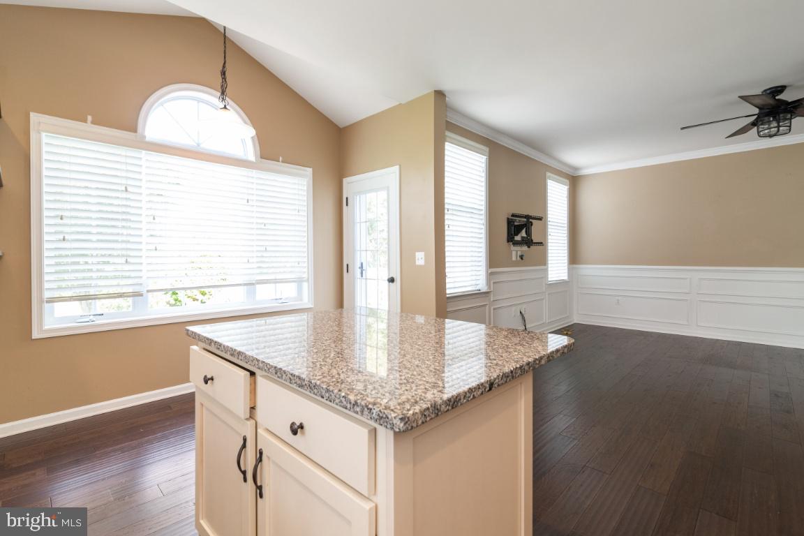 DOMINION VALLEY - Residential Lease