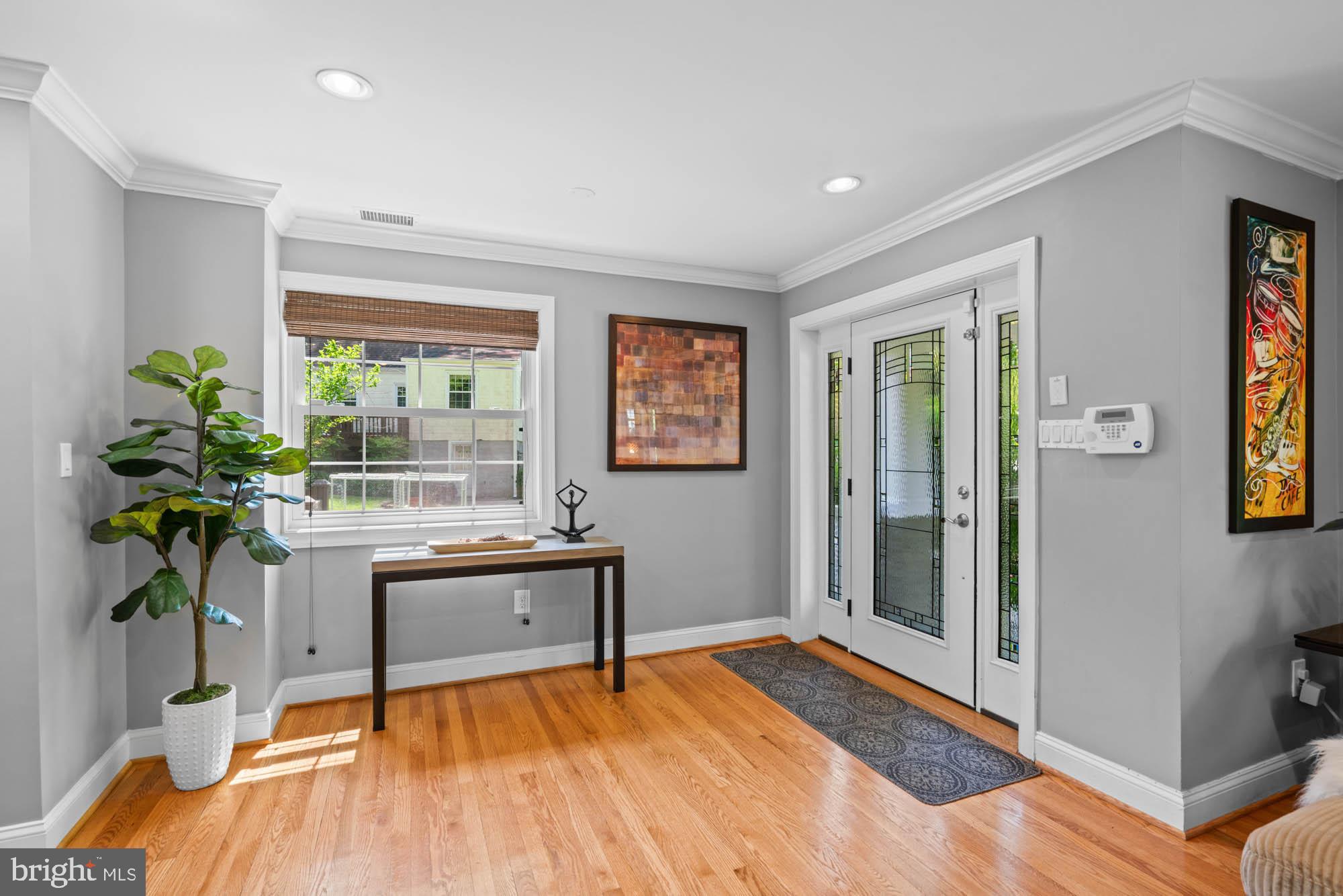 KENSINGTON - Residential