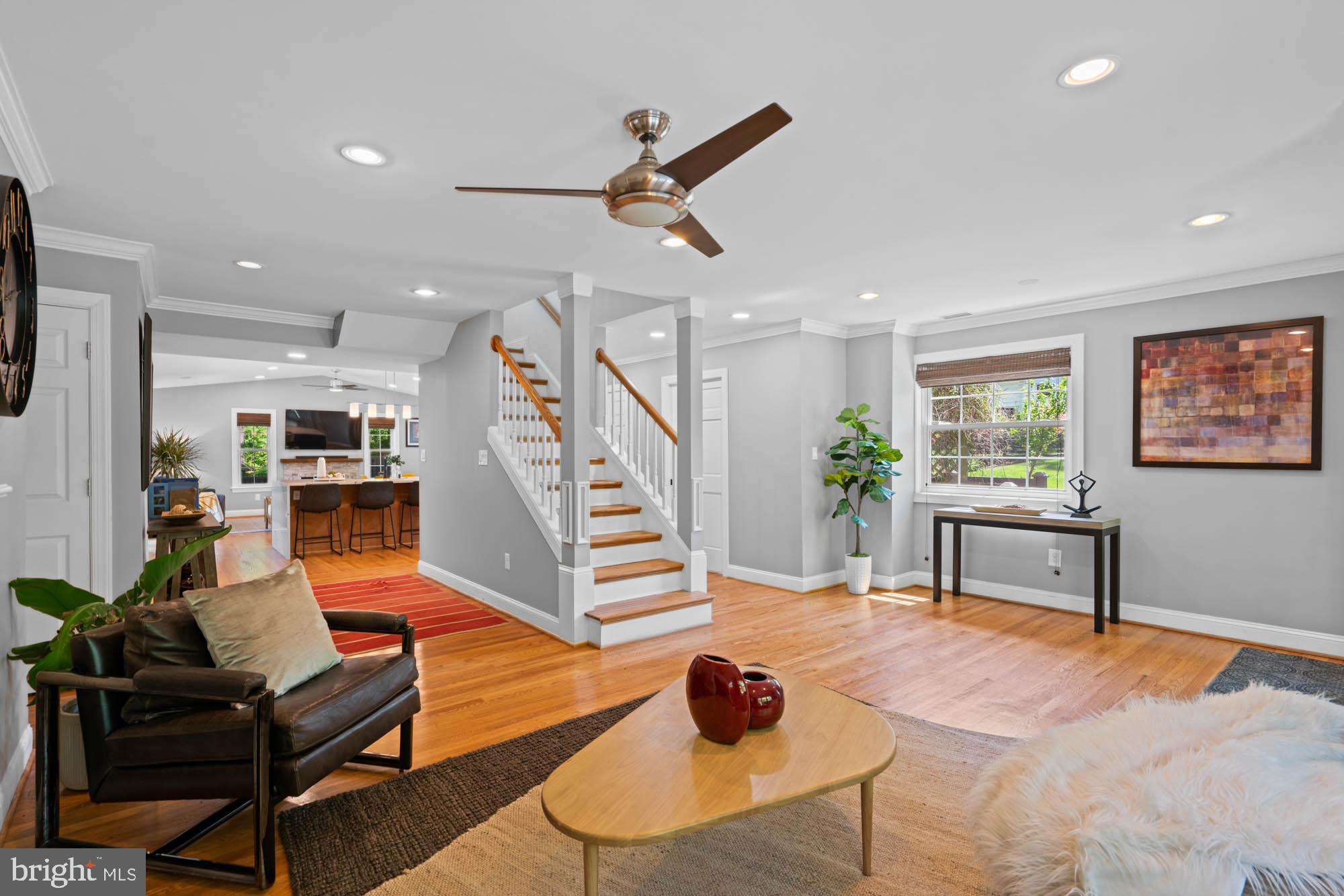 KENSINGTON - Residential