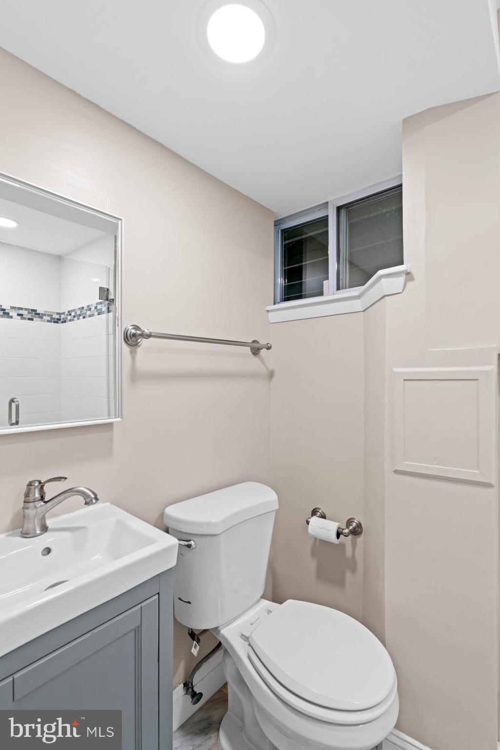 KENSINGTON - Residential