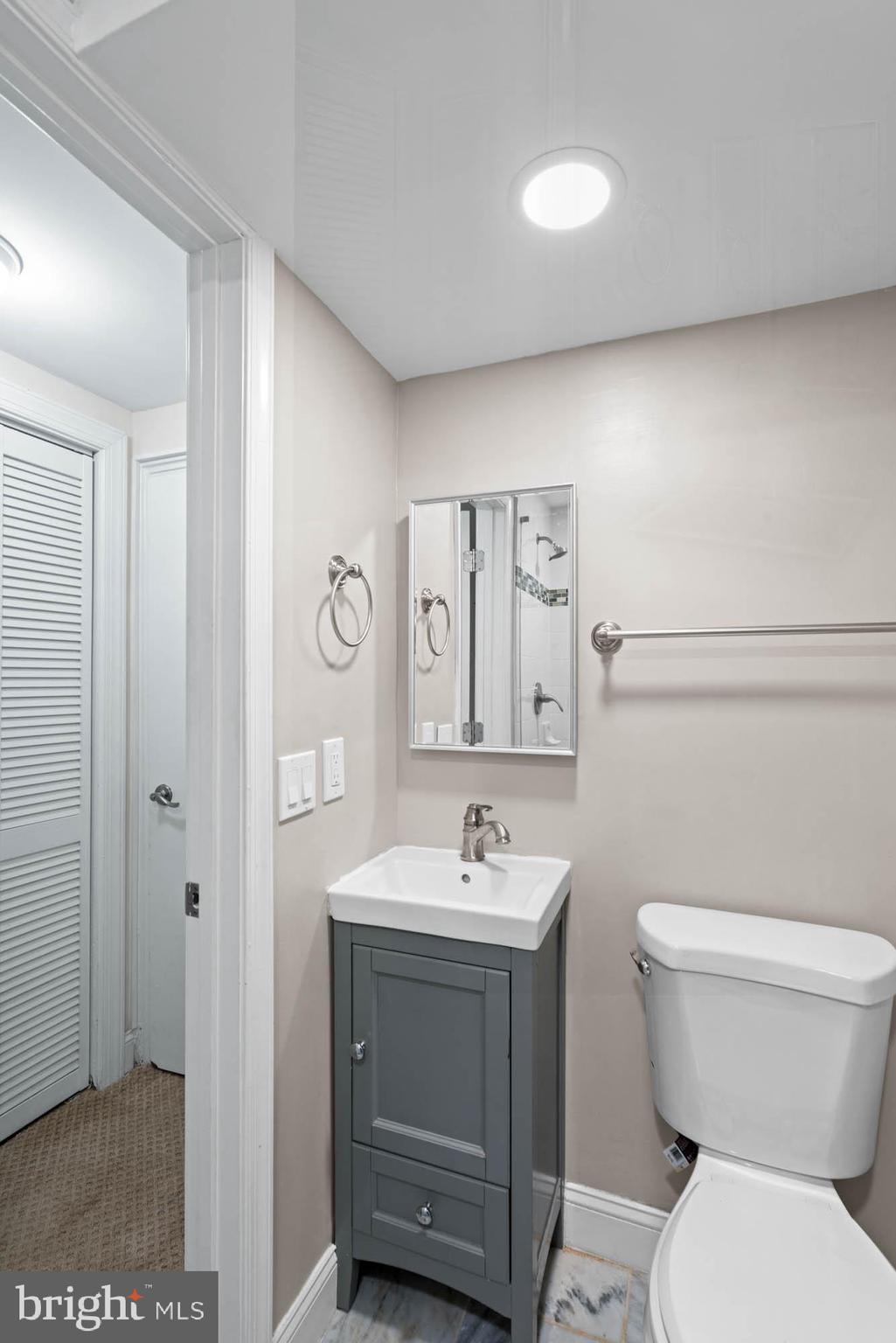 KENSINGTON - Residential