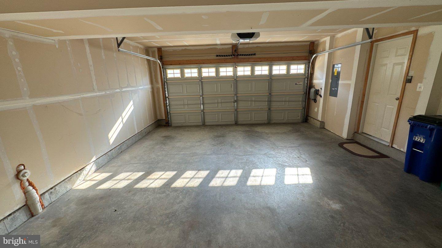 EMERSON - Residential Lease