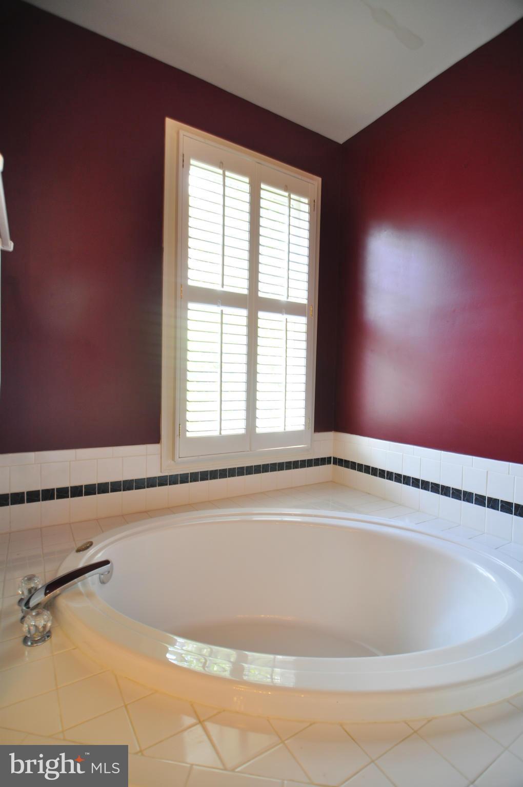 LORTON TOWN CNTR LANDBAY - Residential