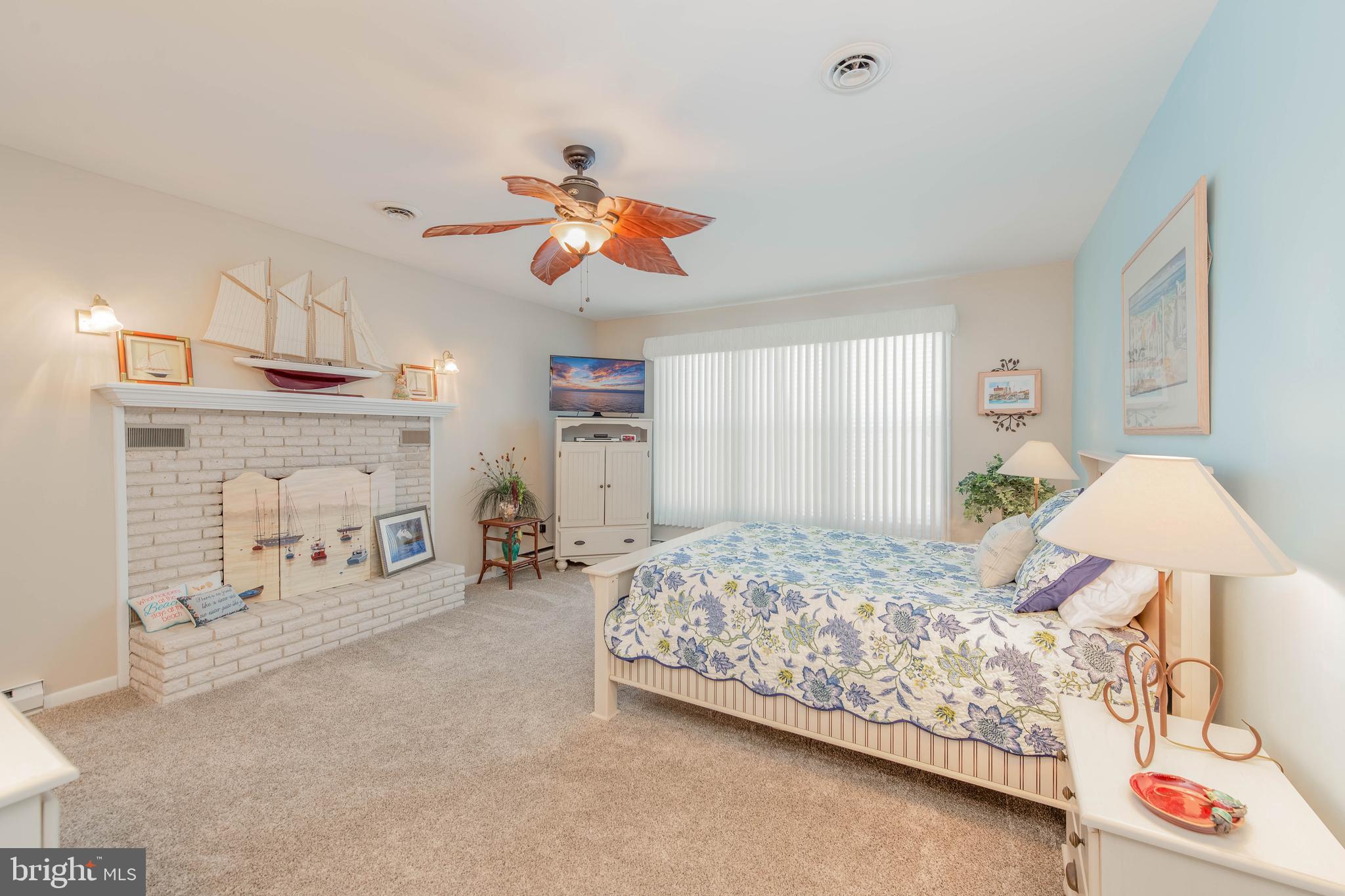 CAINE KEYS II EXT - Residential