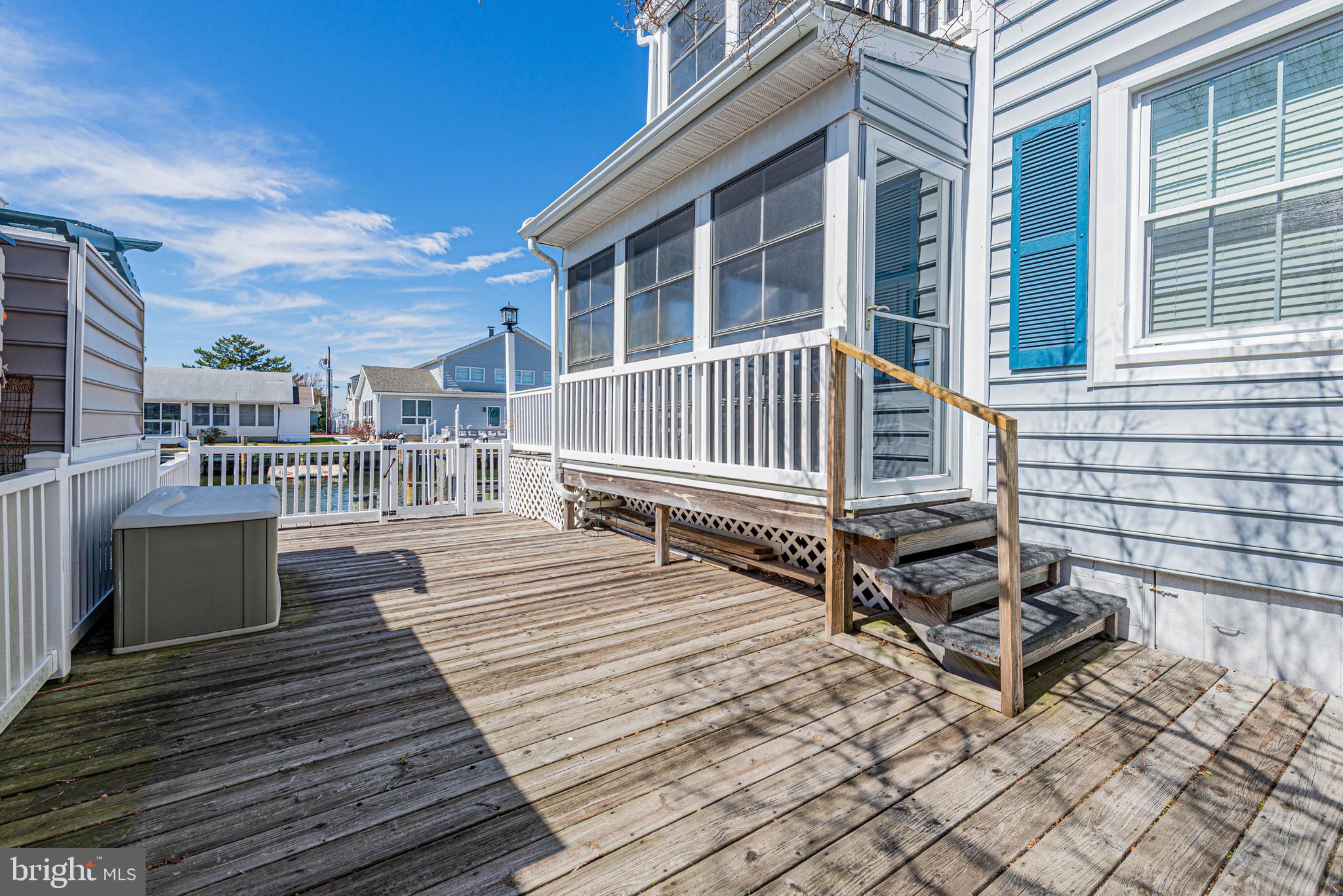 CAINE KEYS II EXT - Residential