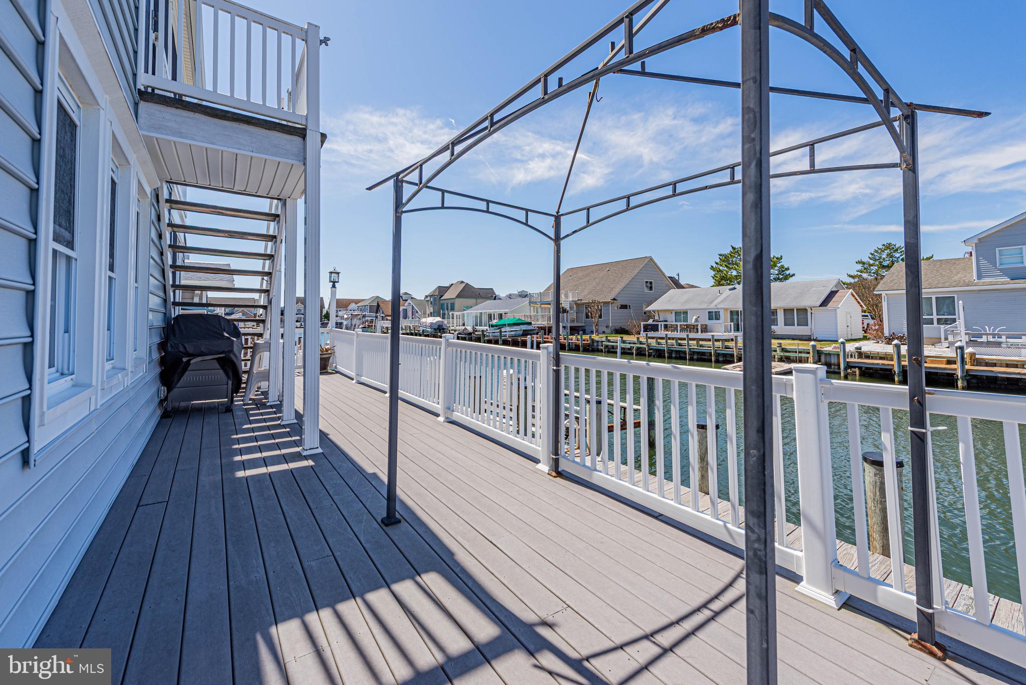 CAINE KEYS II EXT - Residential