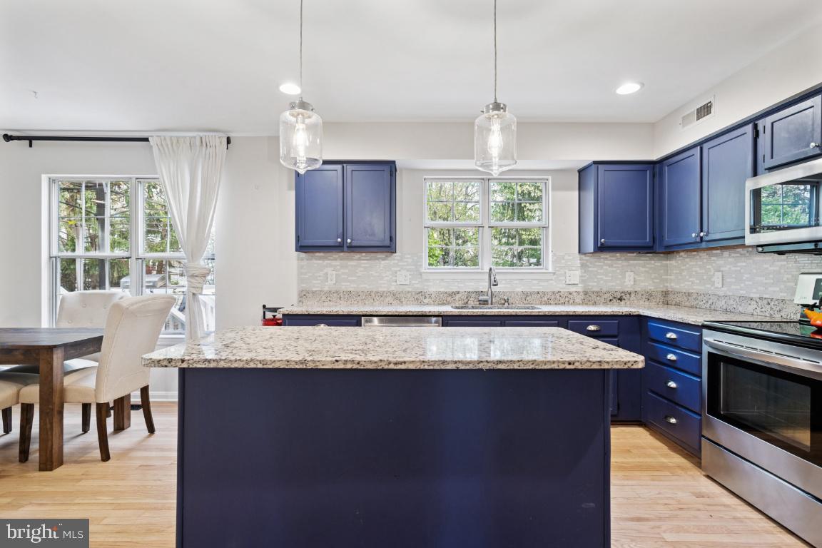 ASHTON DOWNS - Residential