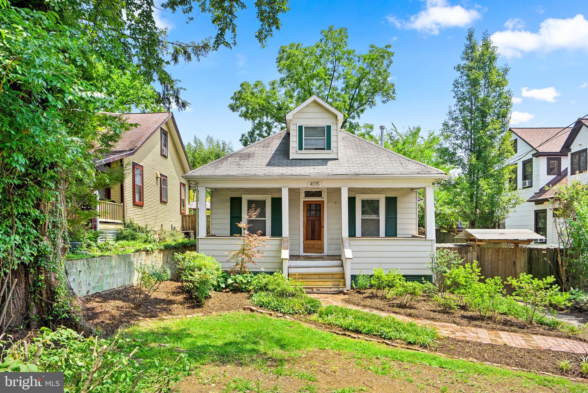MT RAINIER - Residential