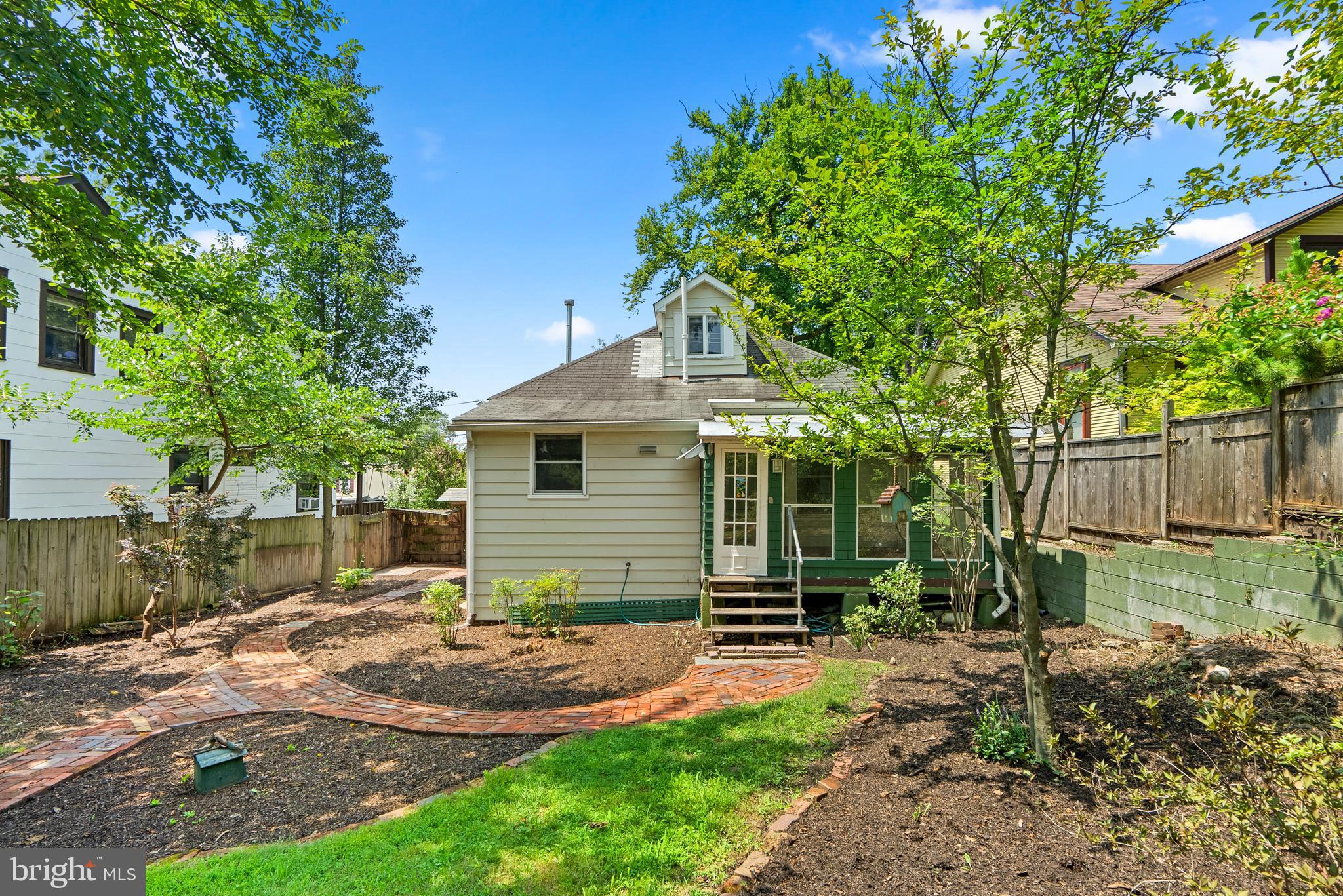 MT RAINIER - Residential