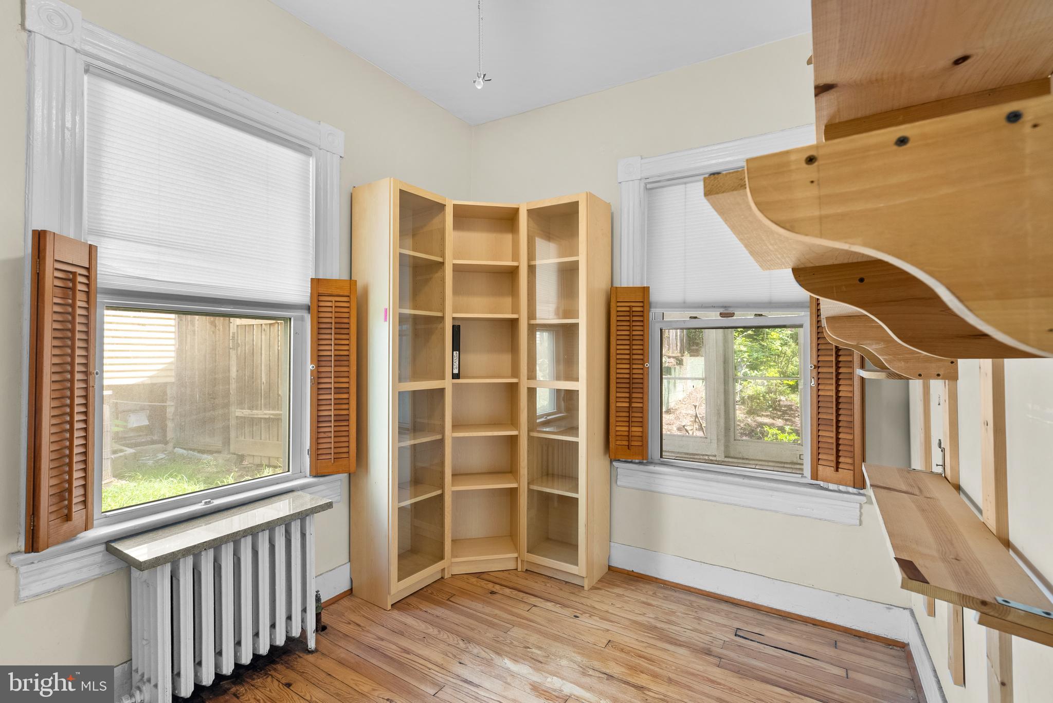 MT RAINIER - Residential