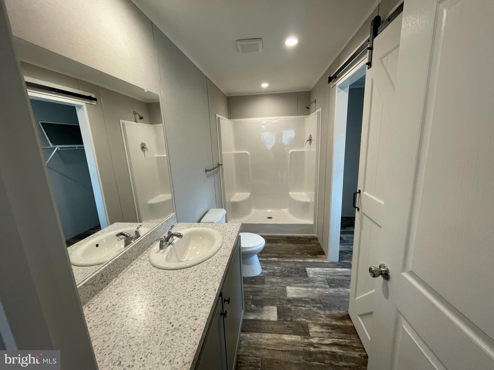 FOX GLEN - Residential