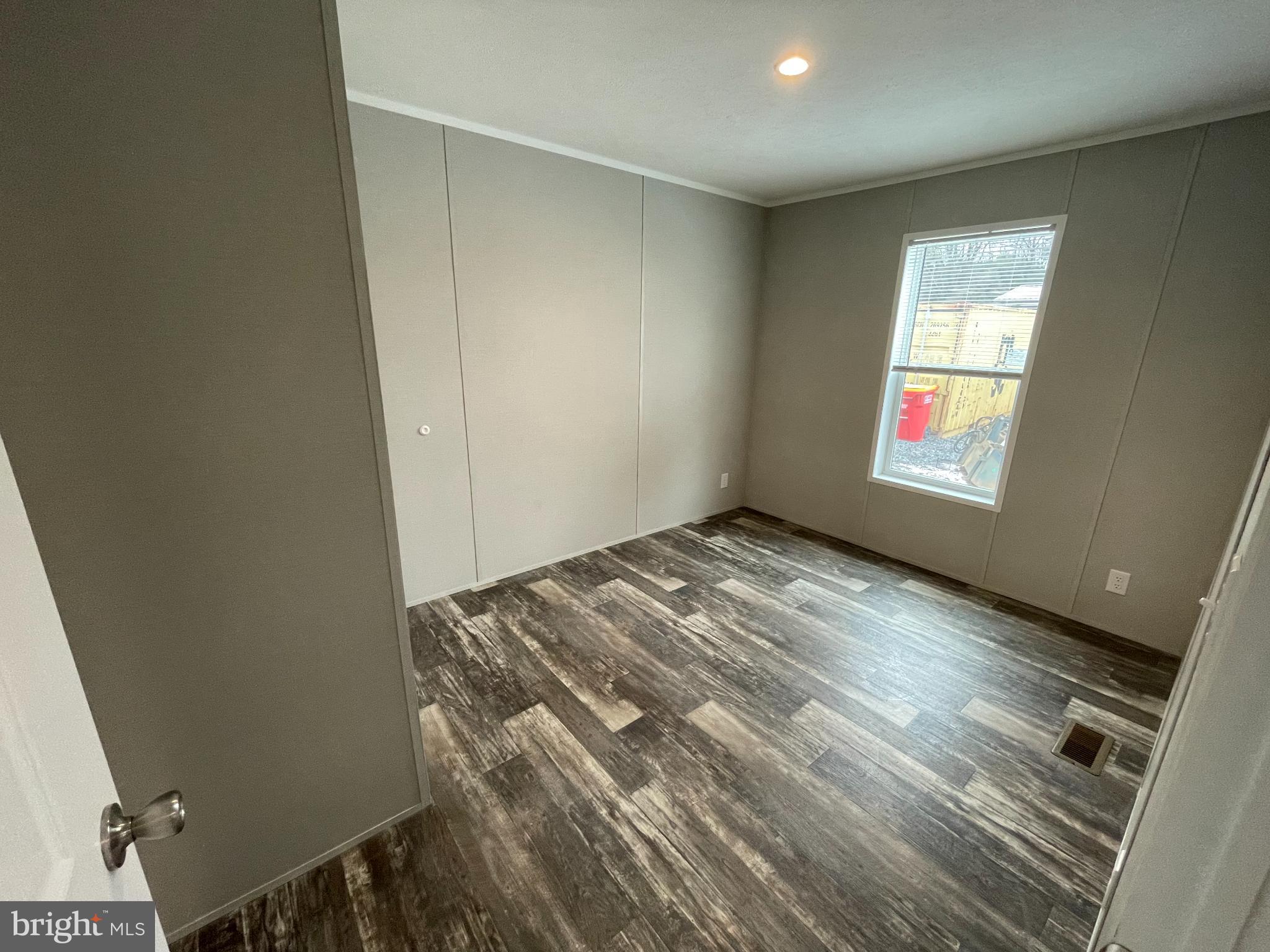 FOX GLEN - Residential