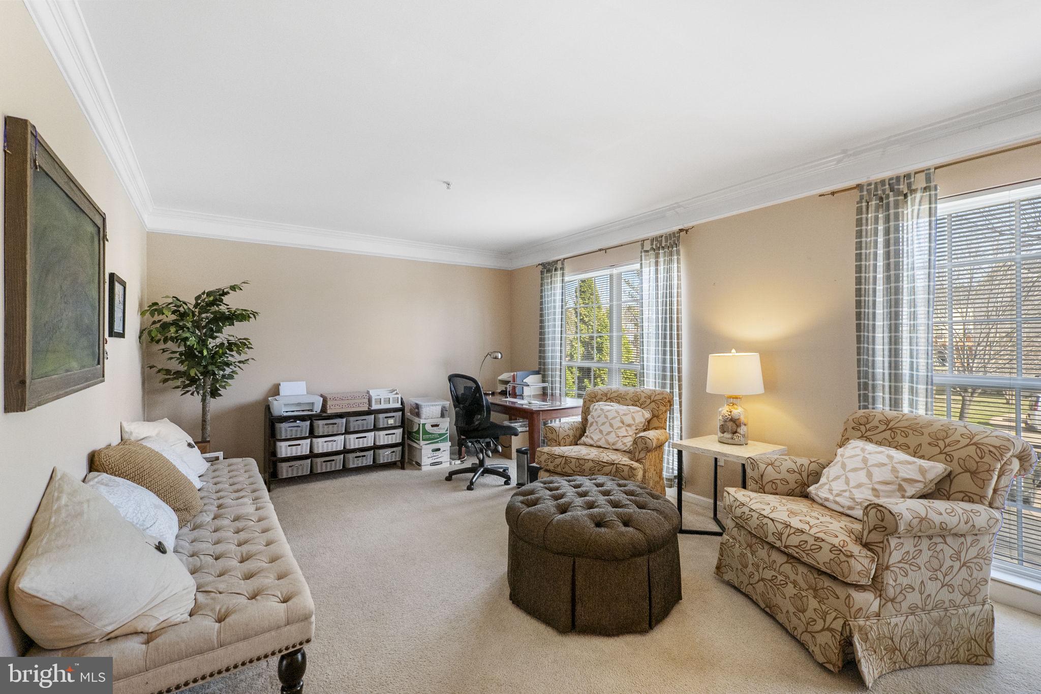 MANOR OAKS - Residential