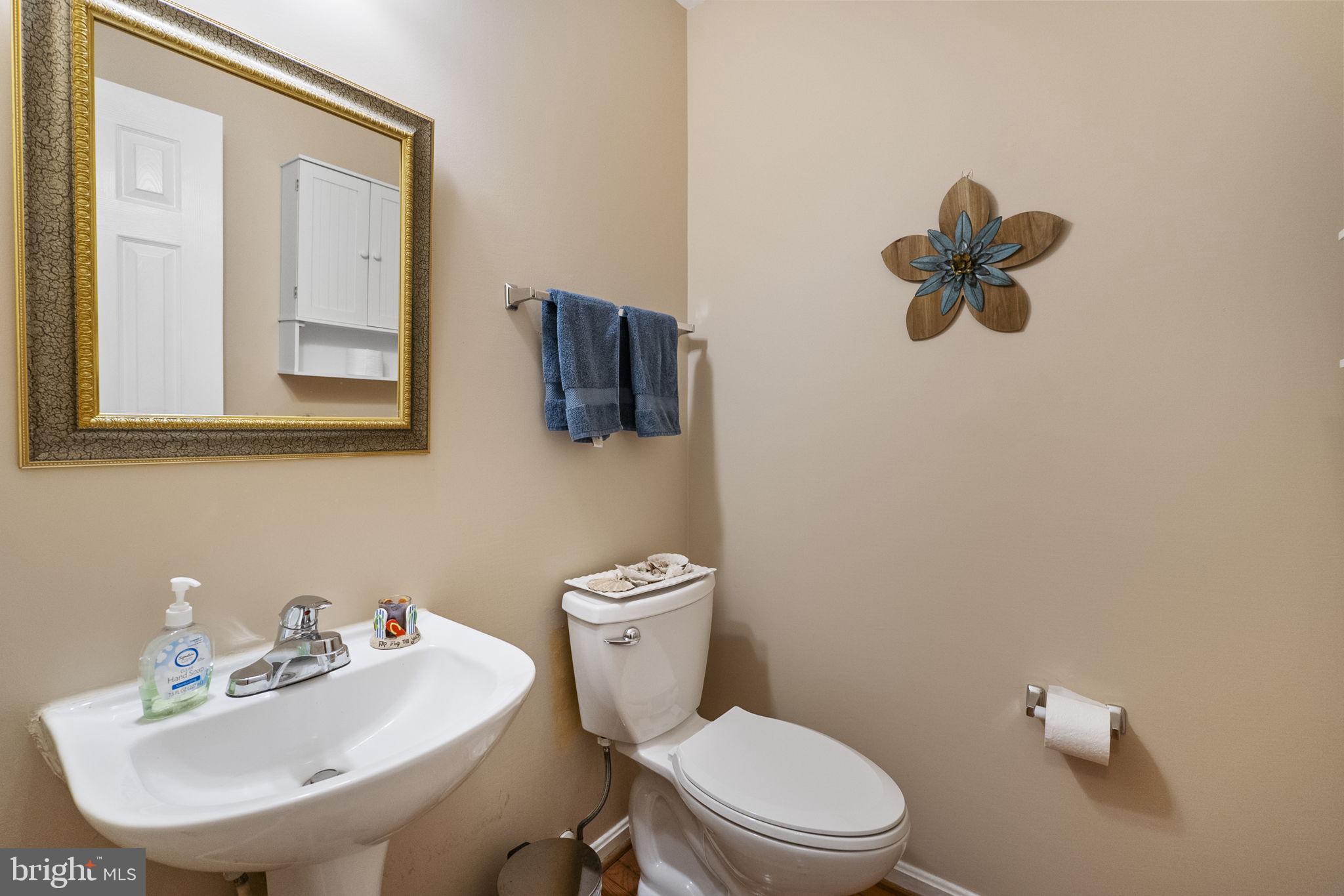 MANOR OAKS - Residential