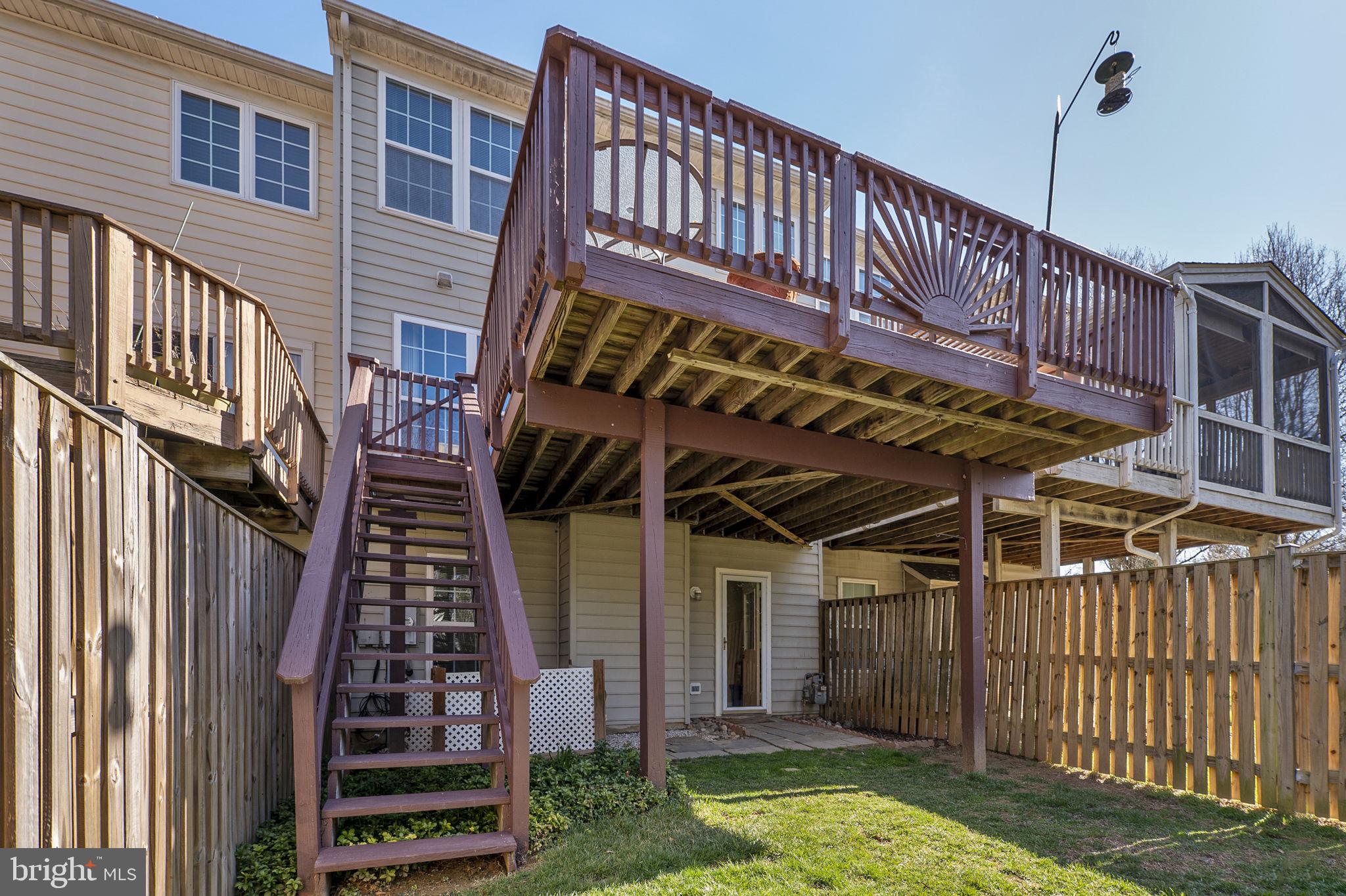 MANOR OAKS - Residential