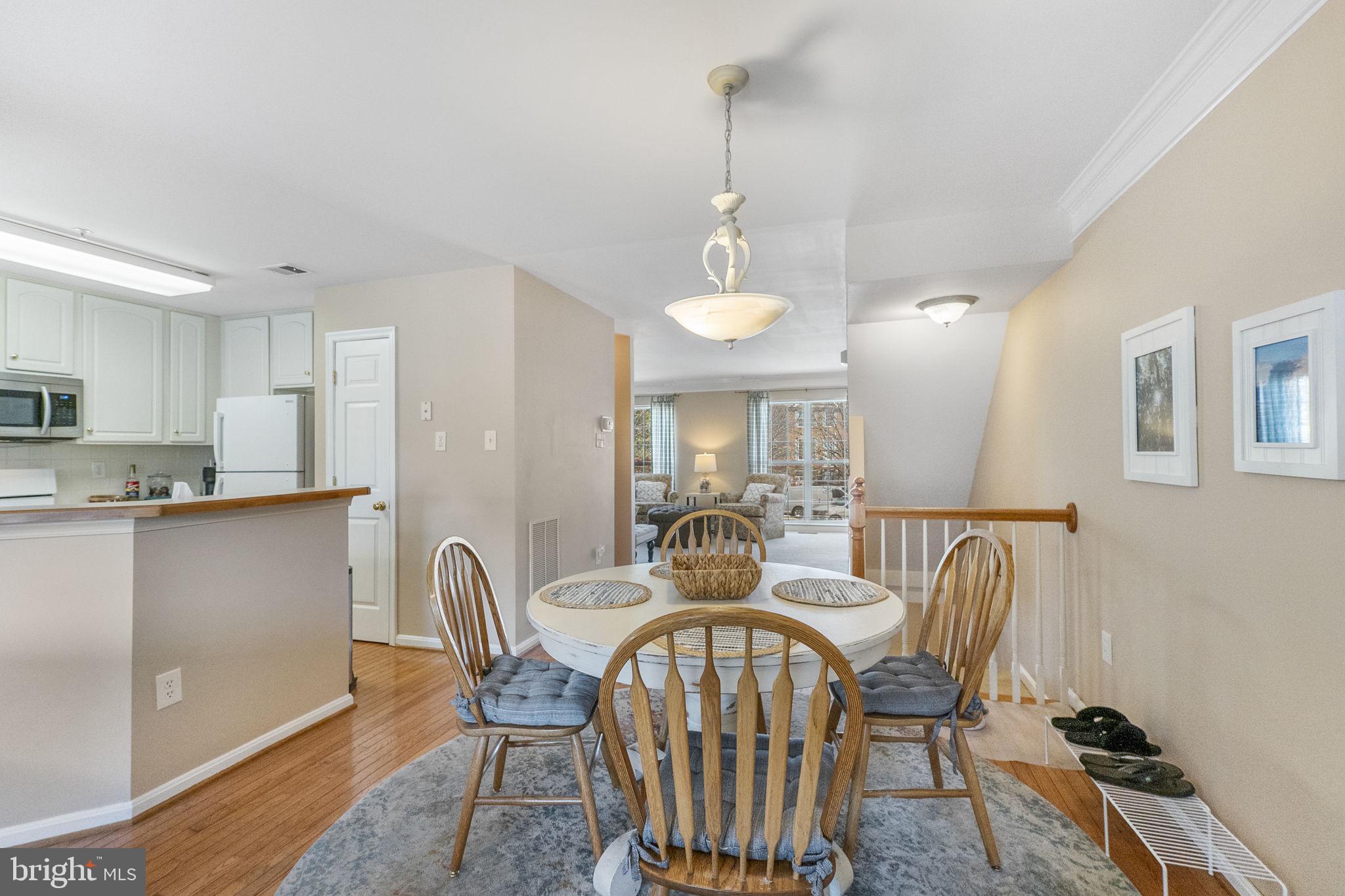 MANOR OAKS - Residential