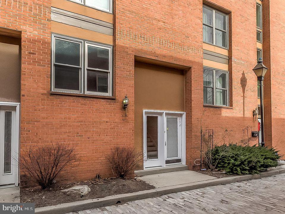 136 WELCOME ALLEY TH2