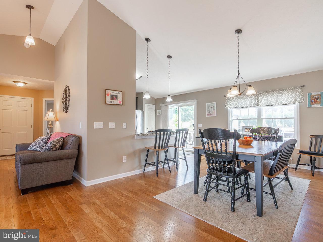 COYOTE RUN - Residential