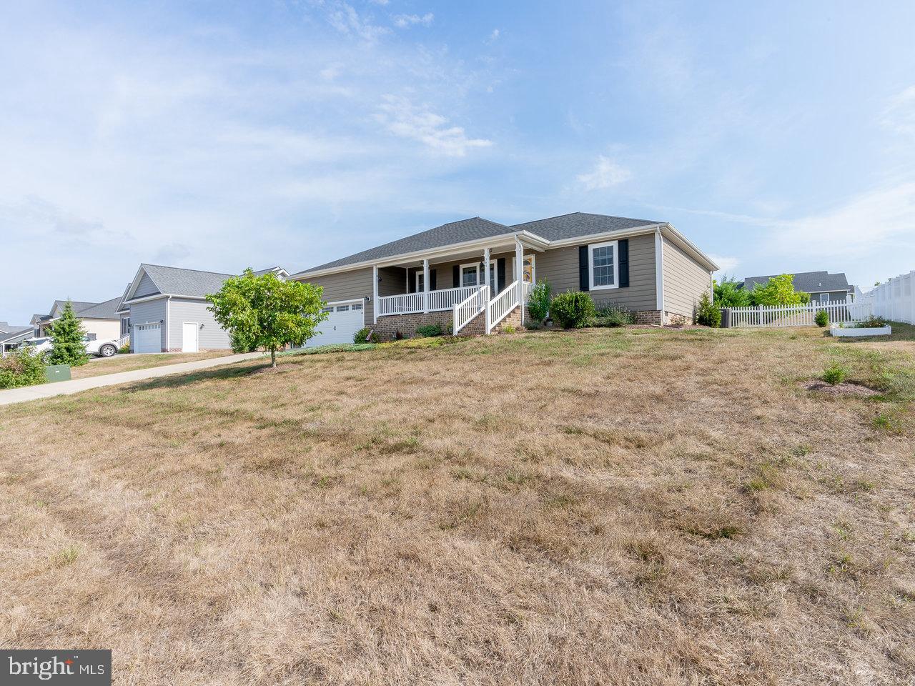 COYOTE RUN - Residential