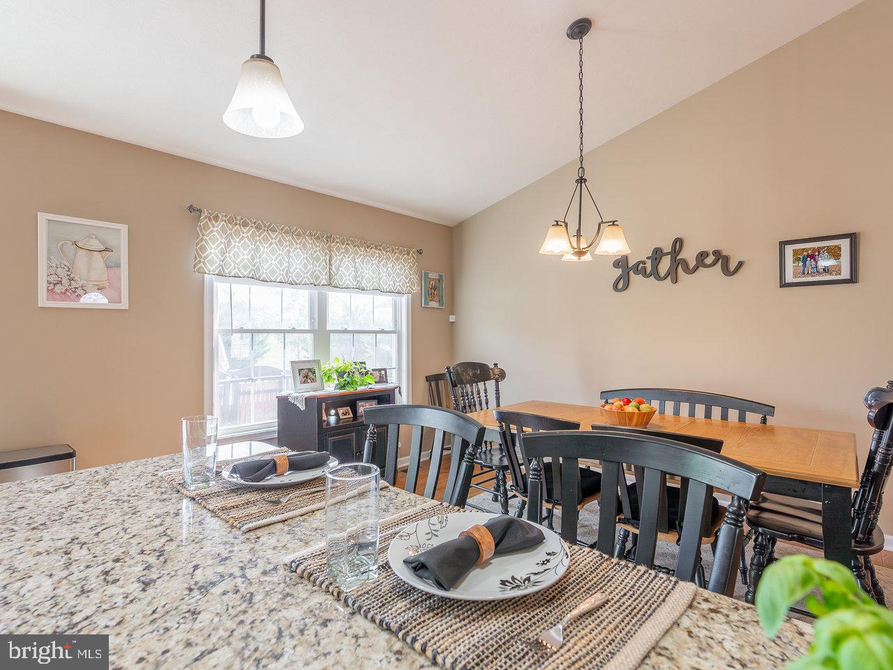 COYOTE RUN - Residential